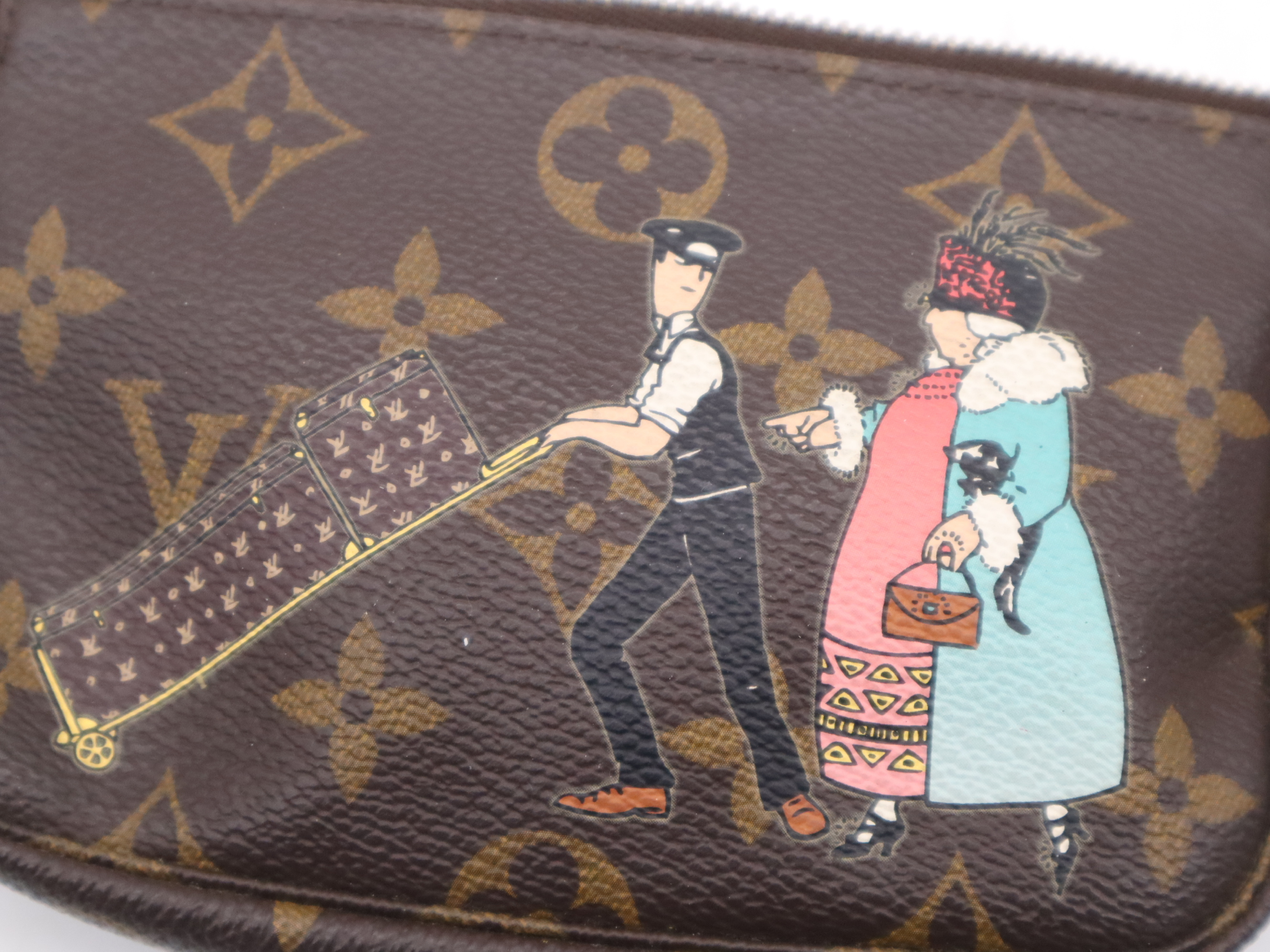 M60290 Monogram Porter Line Mini Pochette Accessoires Pouch — view 11