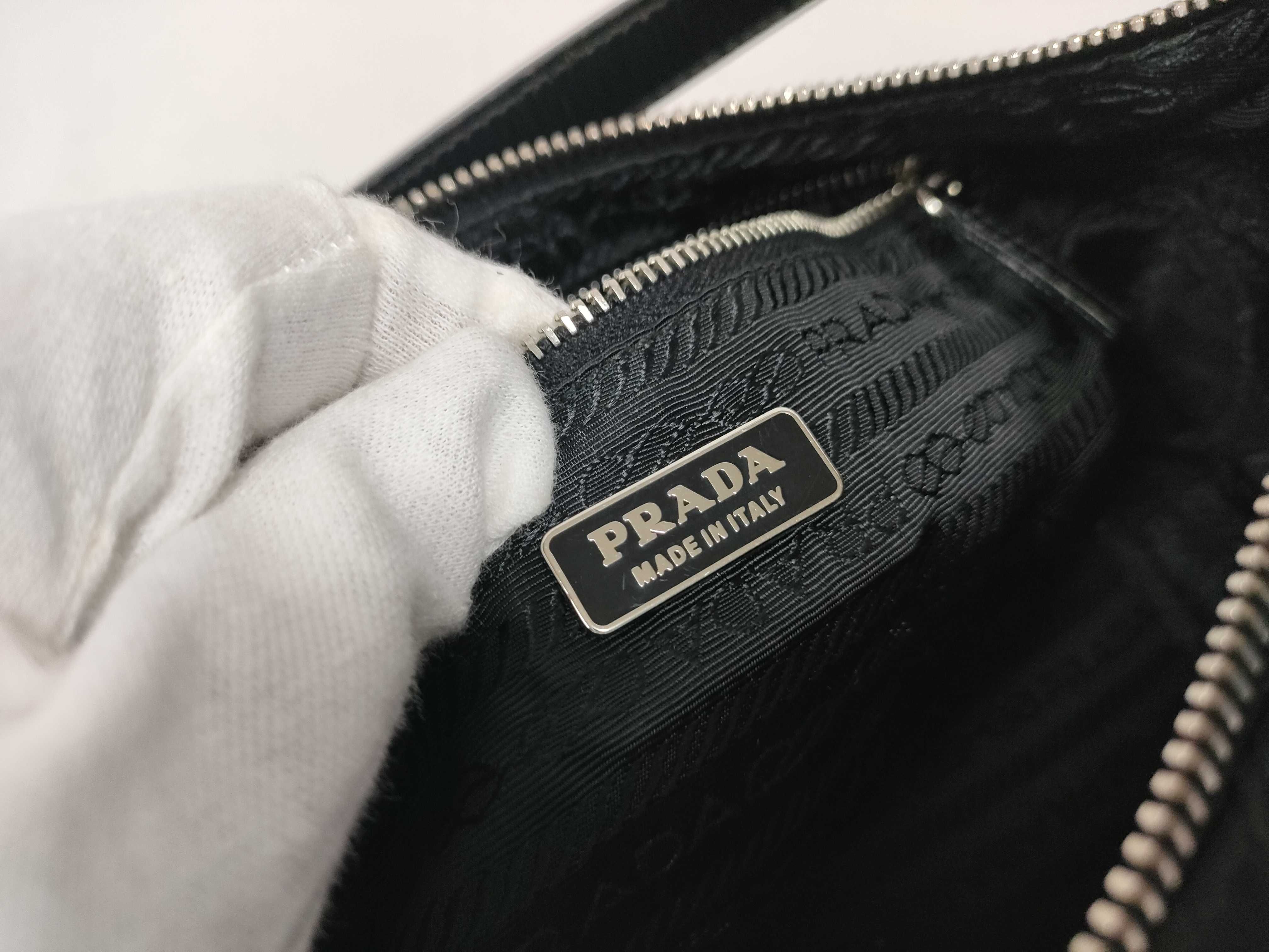 handbag pouch with triangular logo, black handbag — view 14