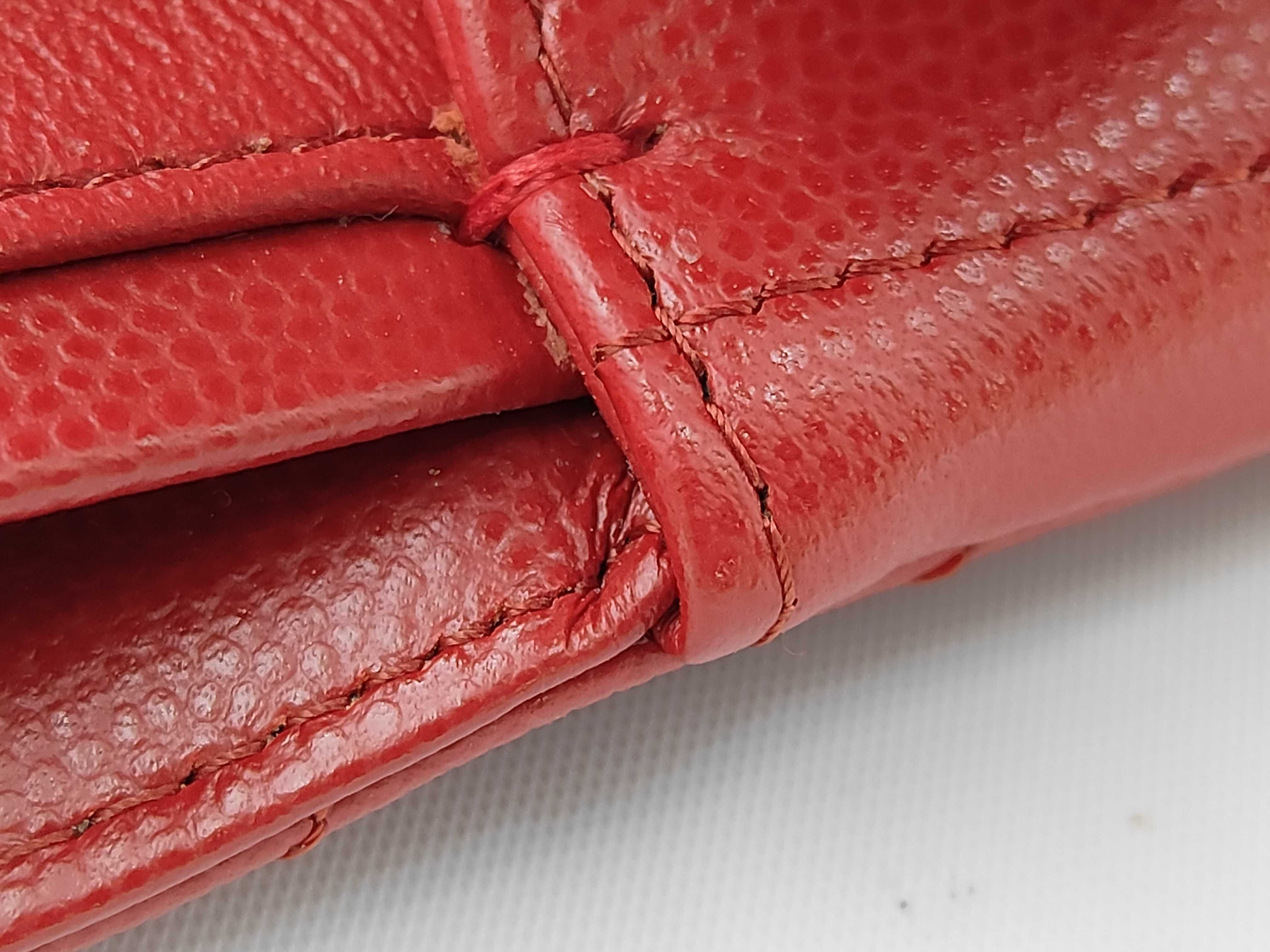 Matelassé 30 Double Flap V-Stitch Chain Shoulder Bag, Caviar Leather, Red — view 8