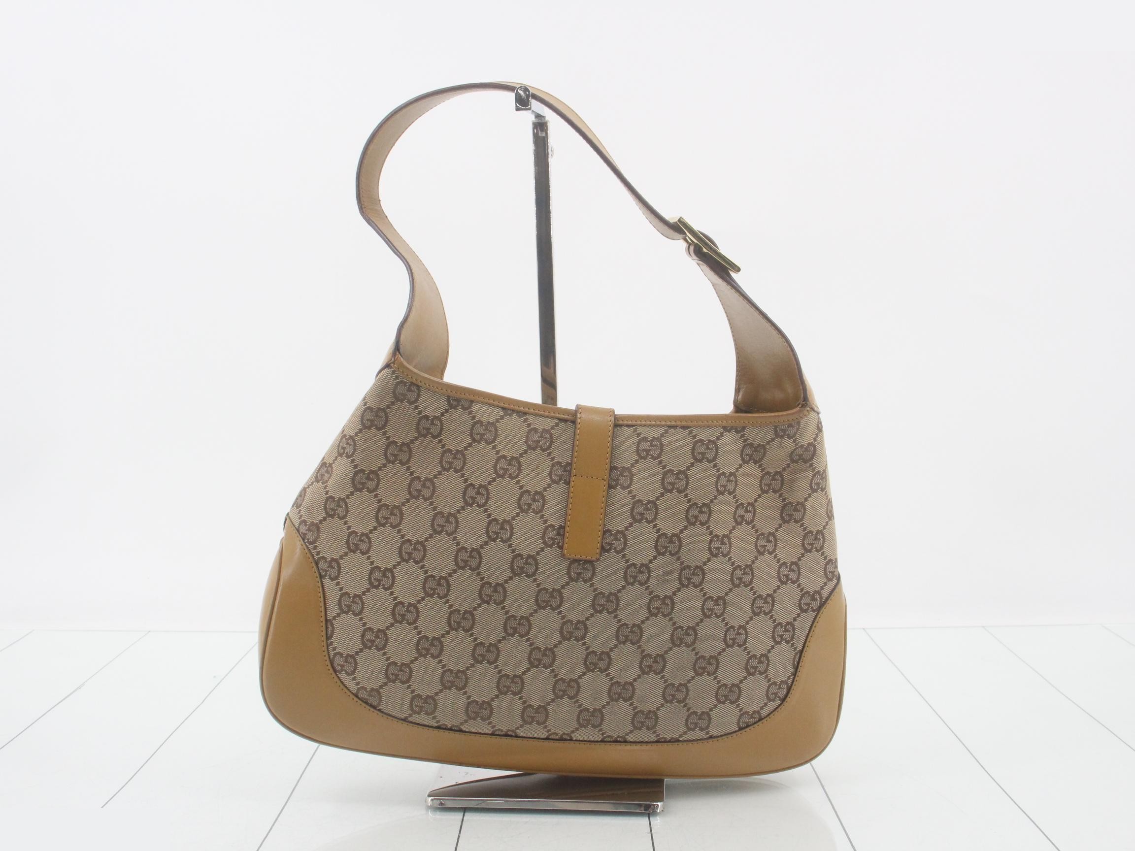GG Canvas Shoulder Bag — view 2