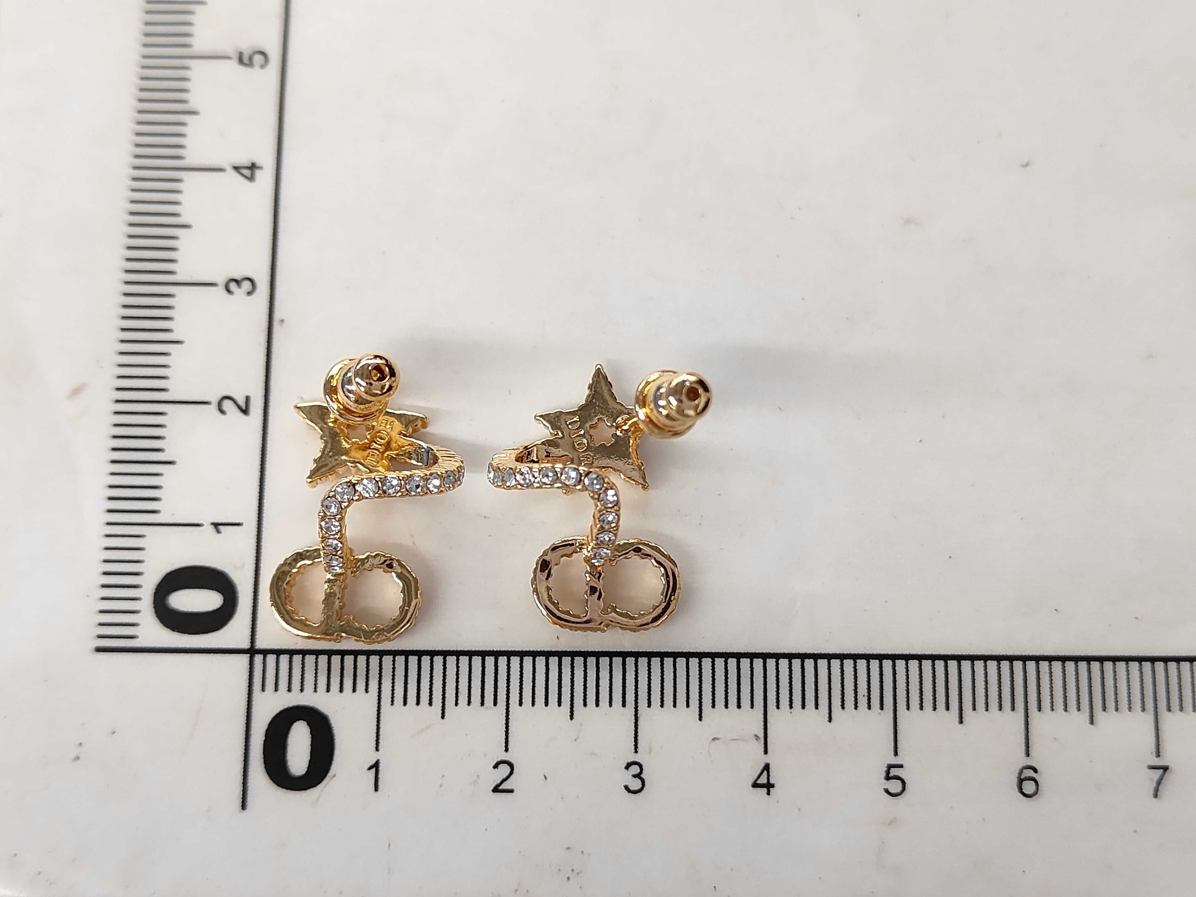 C Dior earrings — view 7