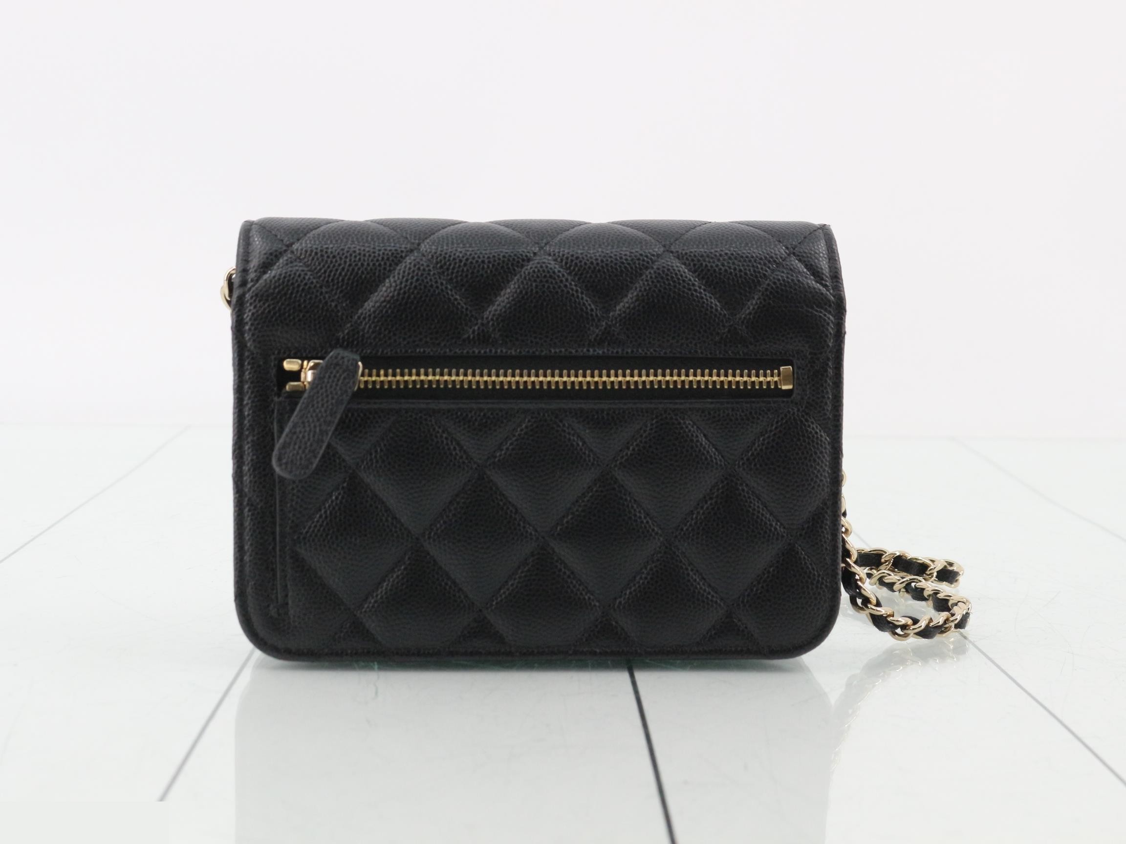 Matelassé Caviar Skin Chain Wallet — view 2