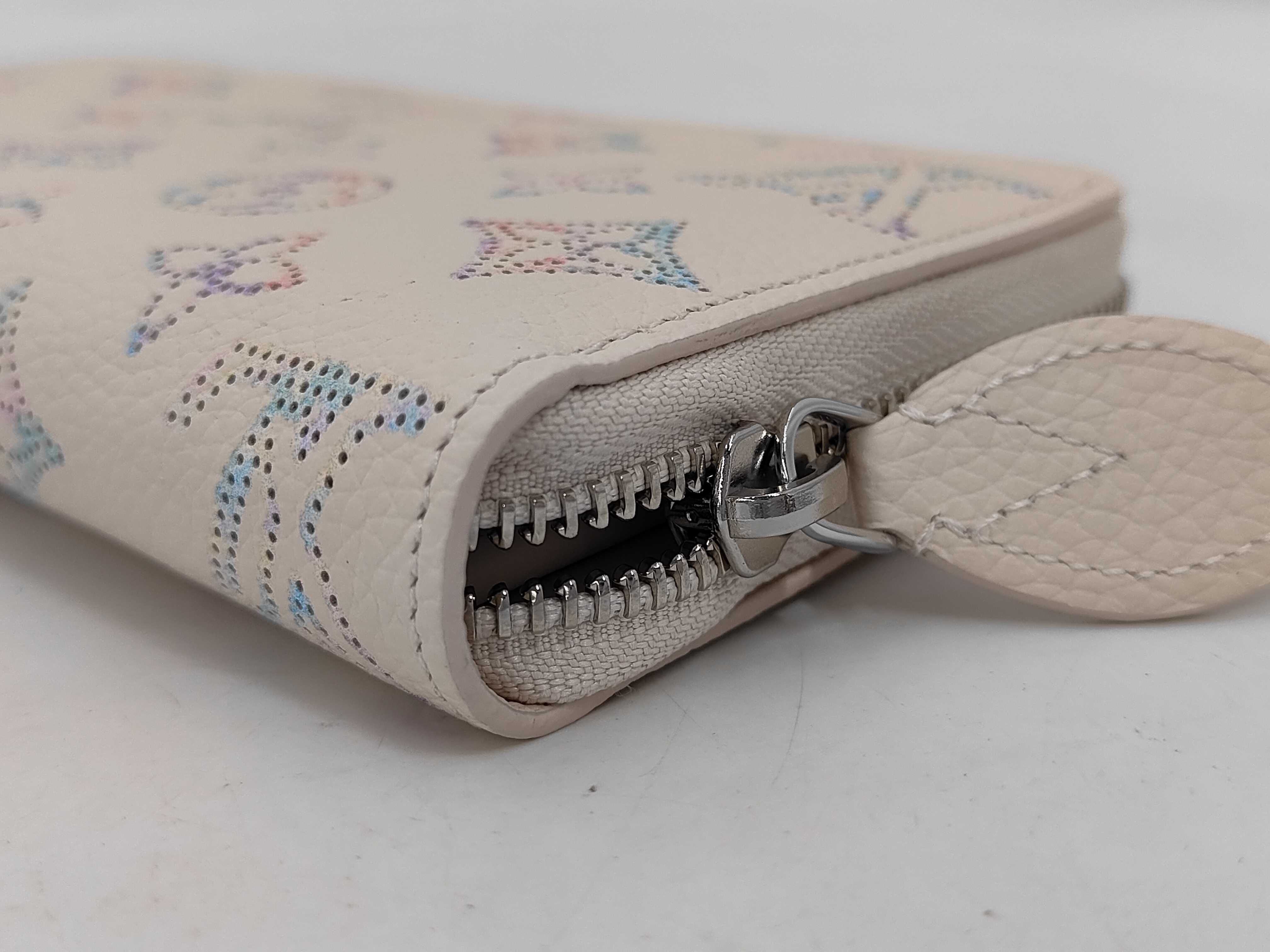 LV Zippy Wallet M2A015 Japan Limited Edition Wallet — view 3