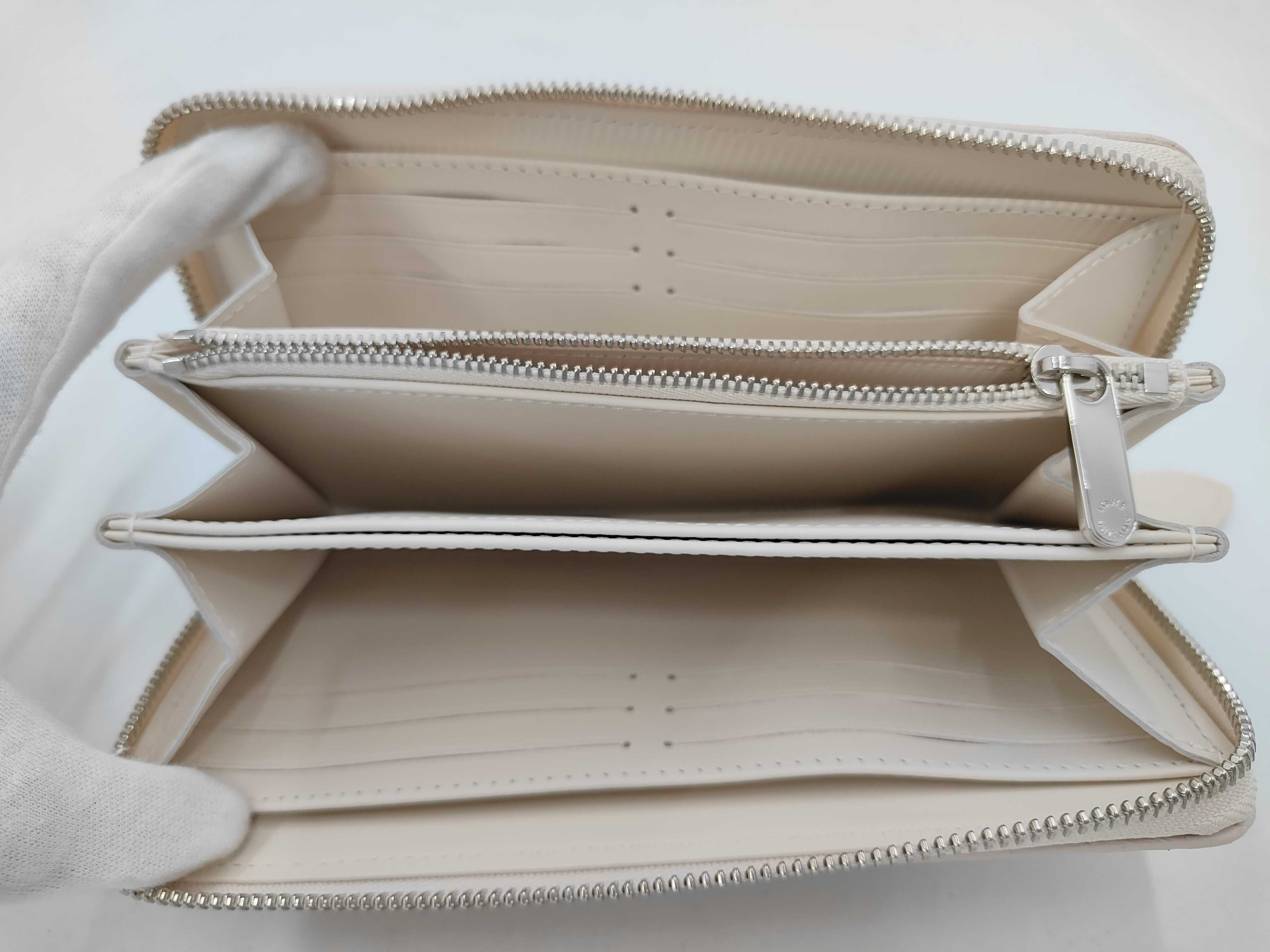 LV Zippy Wallet M2A015 Japan Limited Edition Wallet — view 4