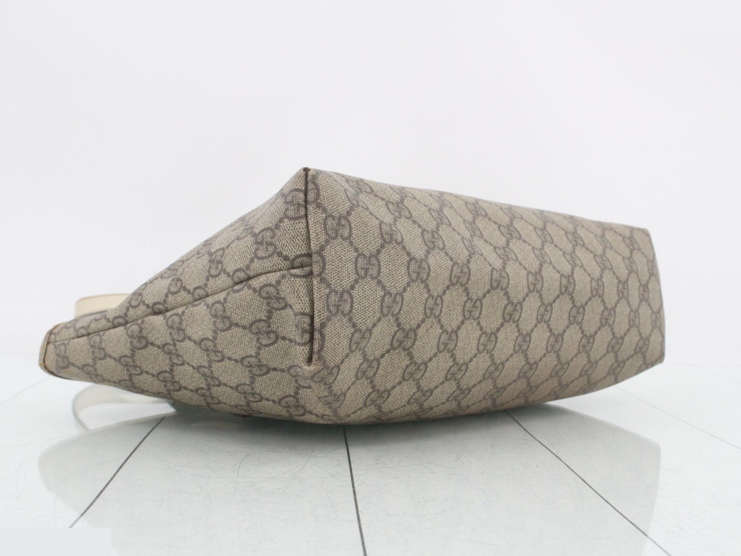 GG Supreme Handbag — view 5