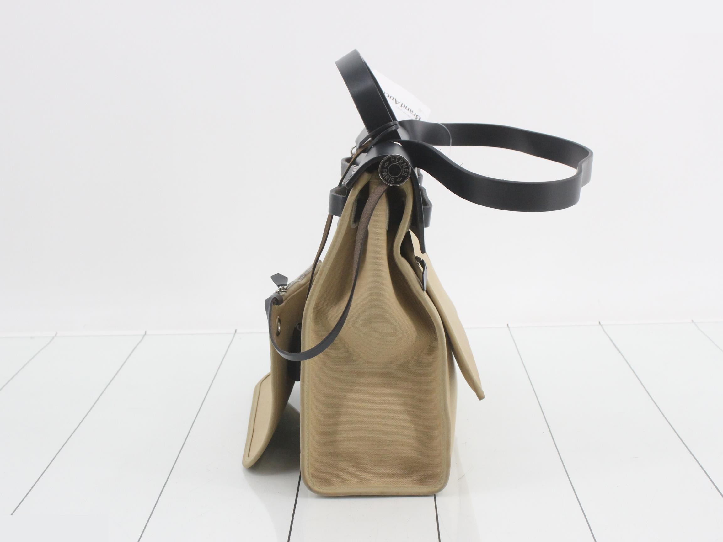 Ailebag Zip PM 3-Way Handbag/One-Shoulder Bag with Pouch — view 3