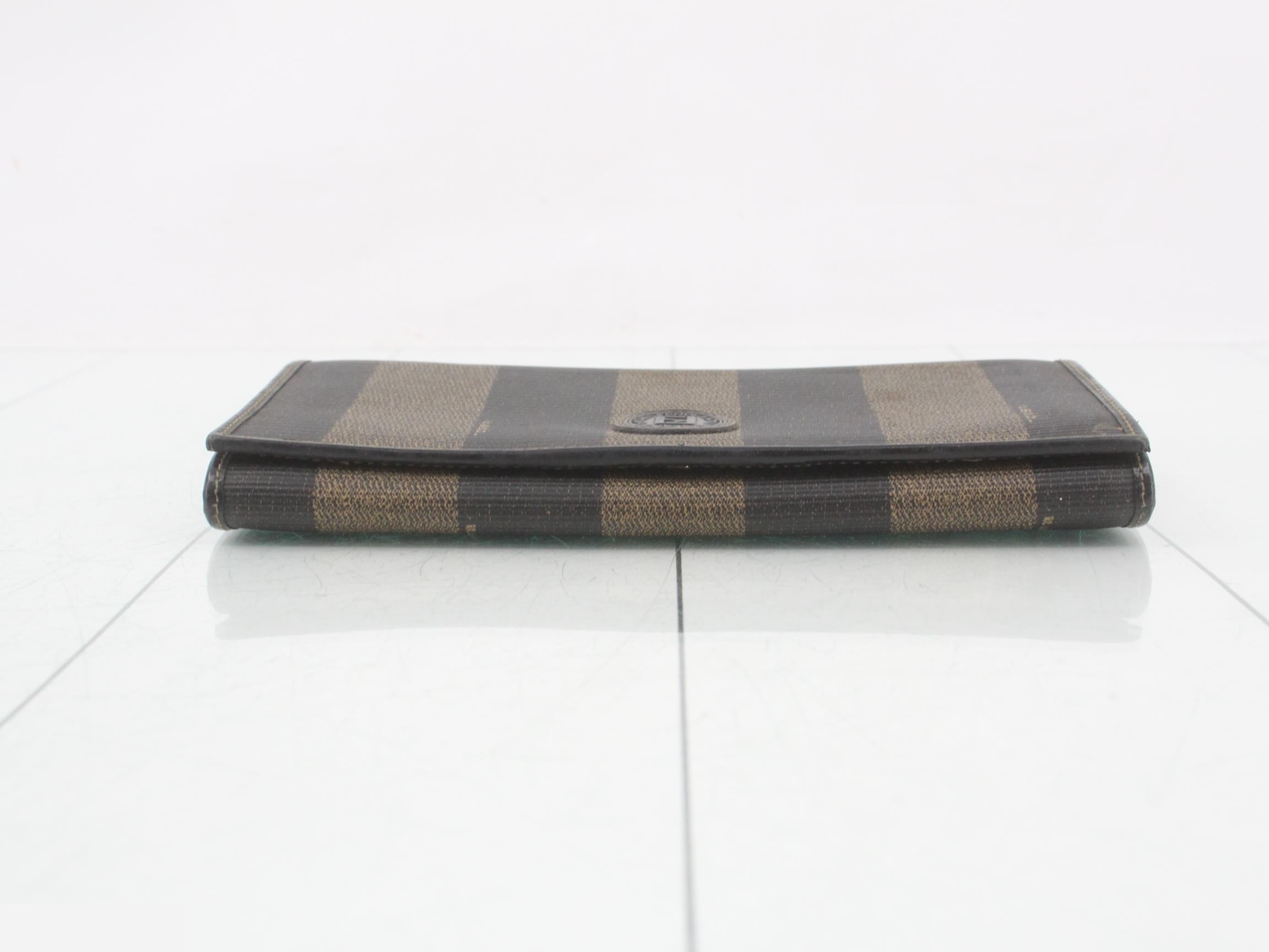 long wallet — view 3