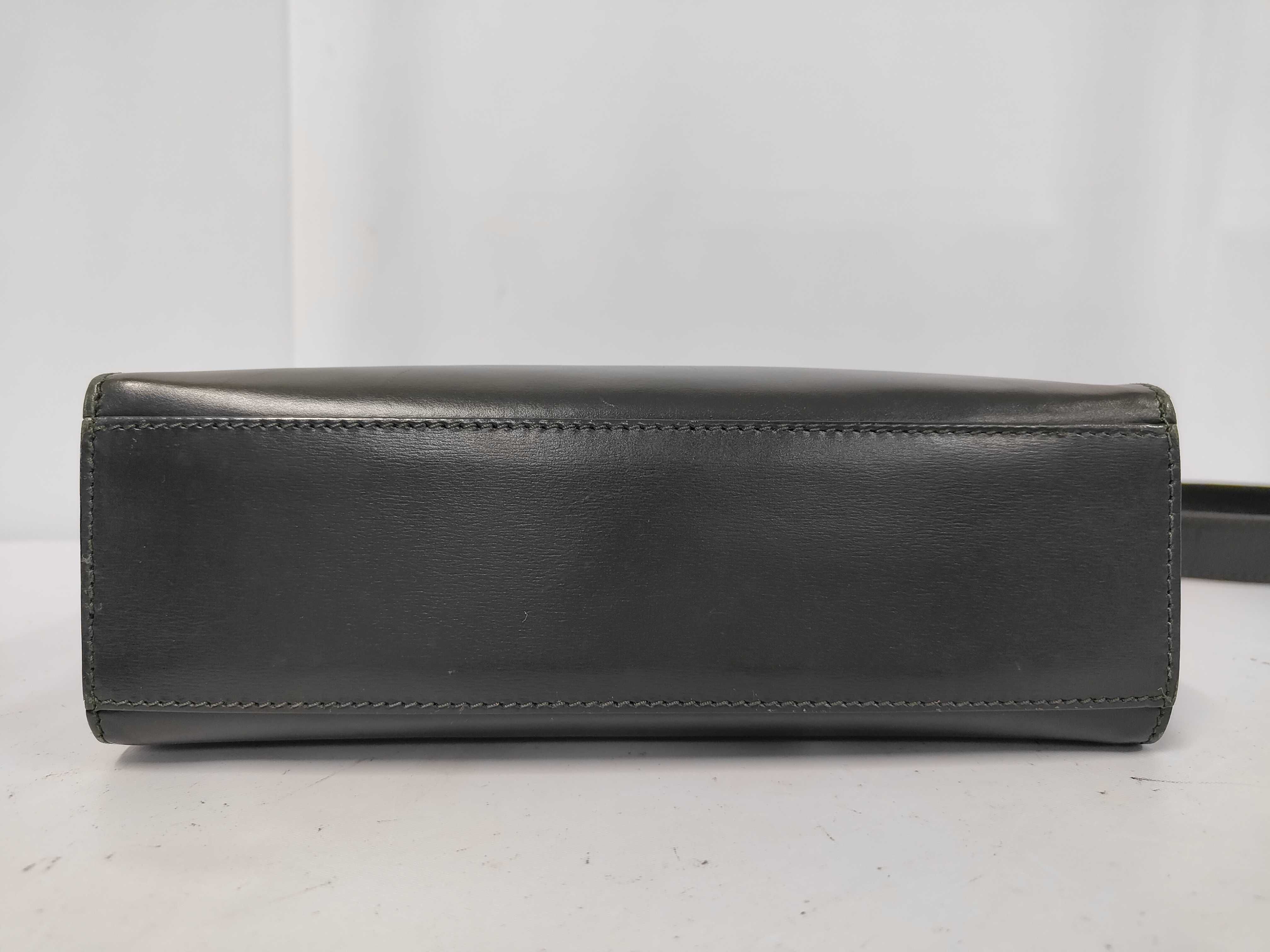 Circle Logo Leather Shoulder Bag — view 7