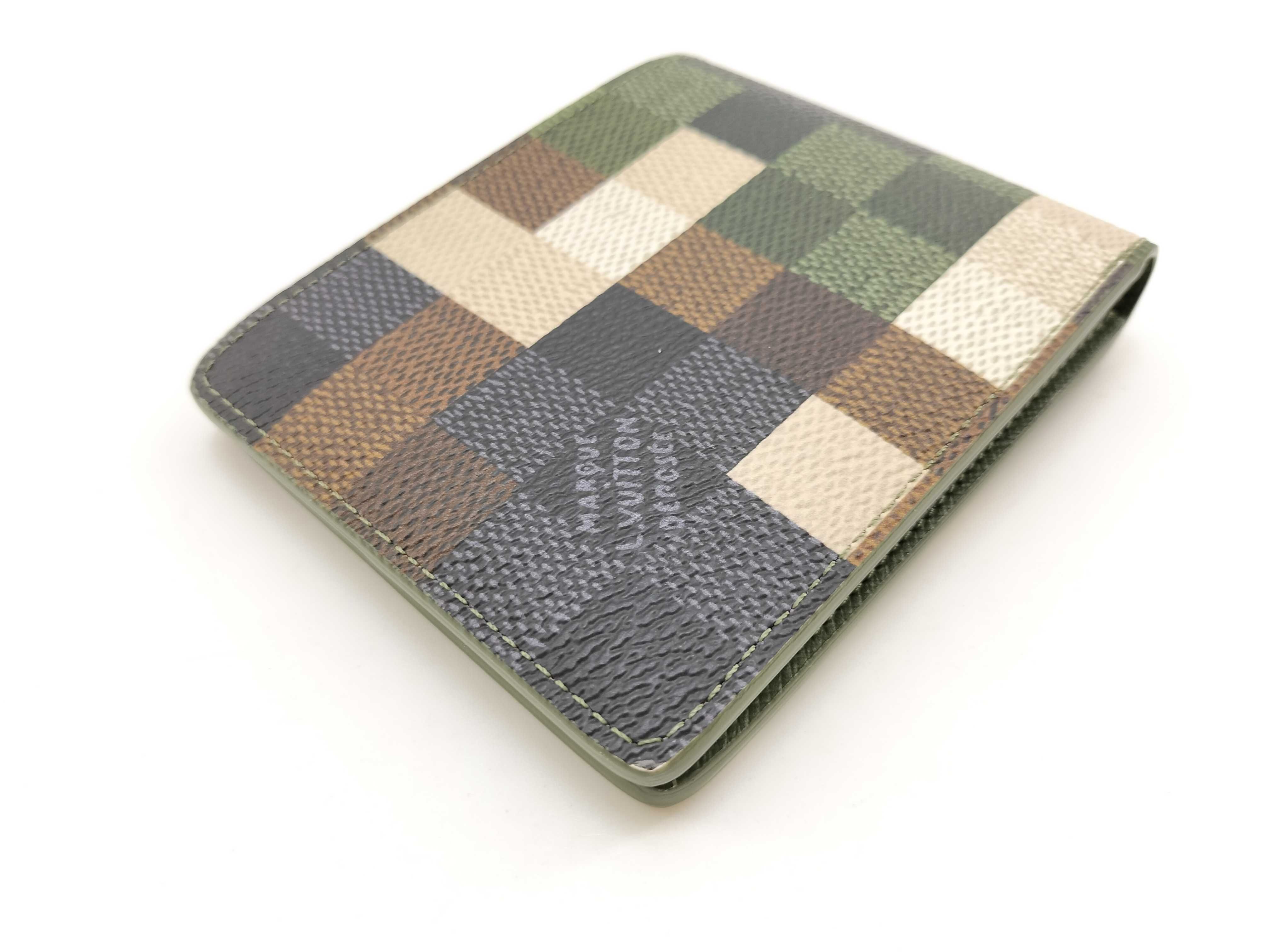 LV Damier Portefeuille Slender Studs M83166 FOID verification Billfold — view 7