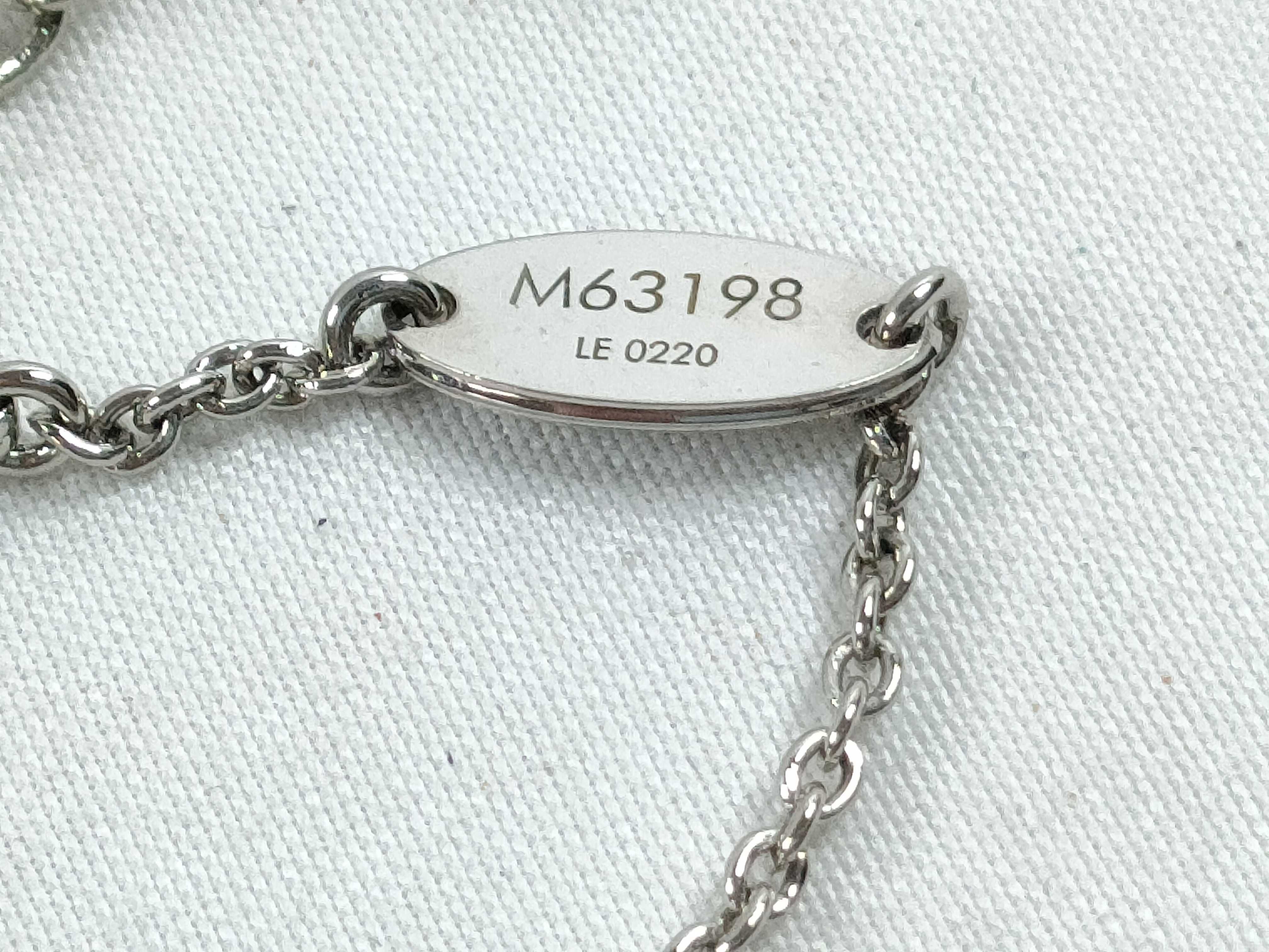 Essential V Bracelet, Silver Tone, M63198 (Bracelet/Bangle) — view 5