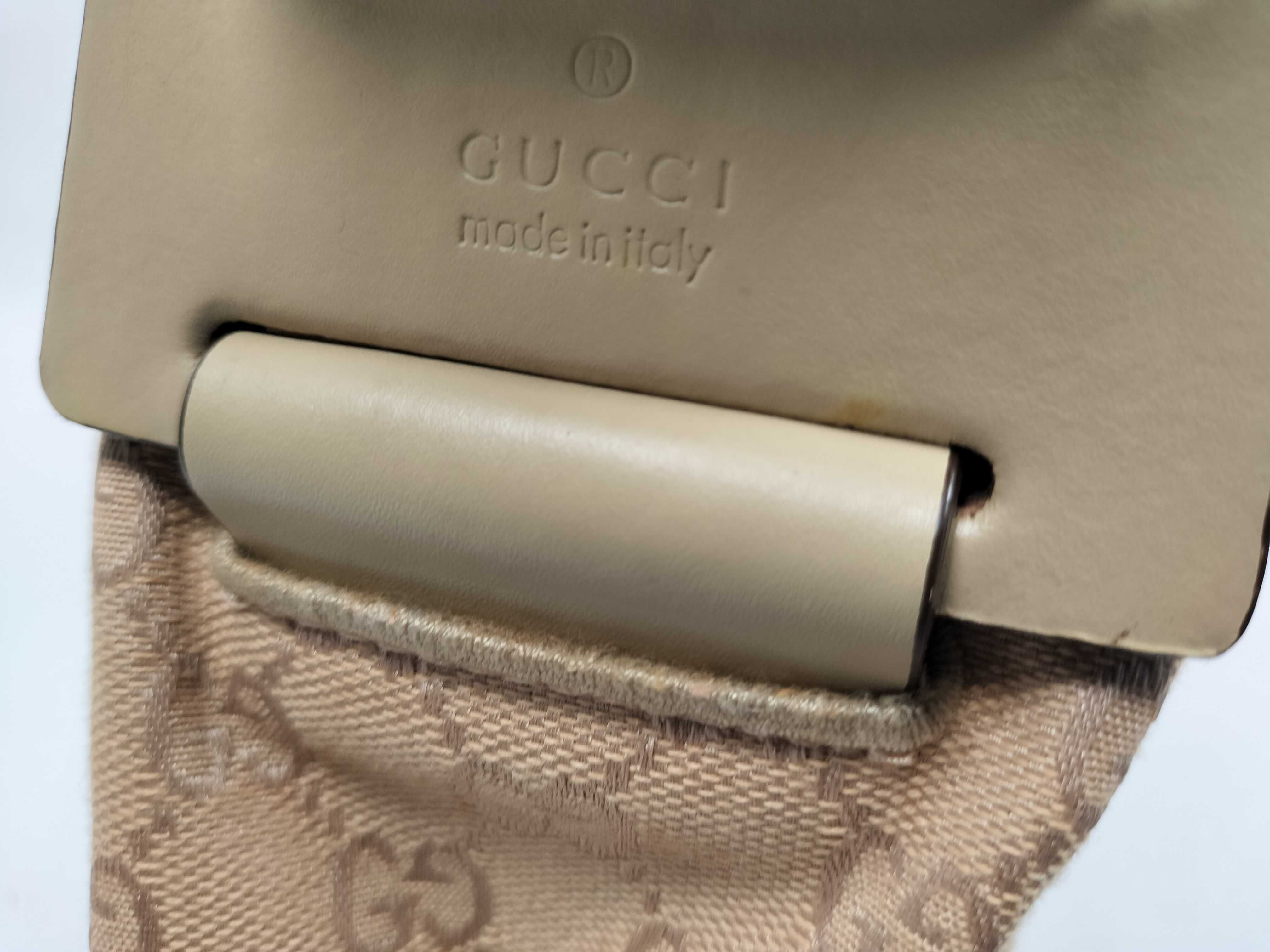 GG Canvas One-Shoulder Bag — view 14