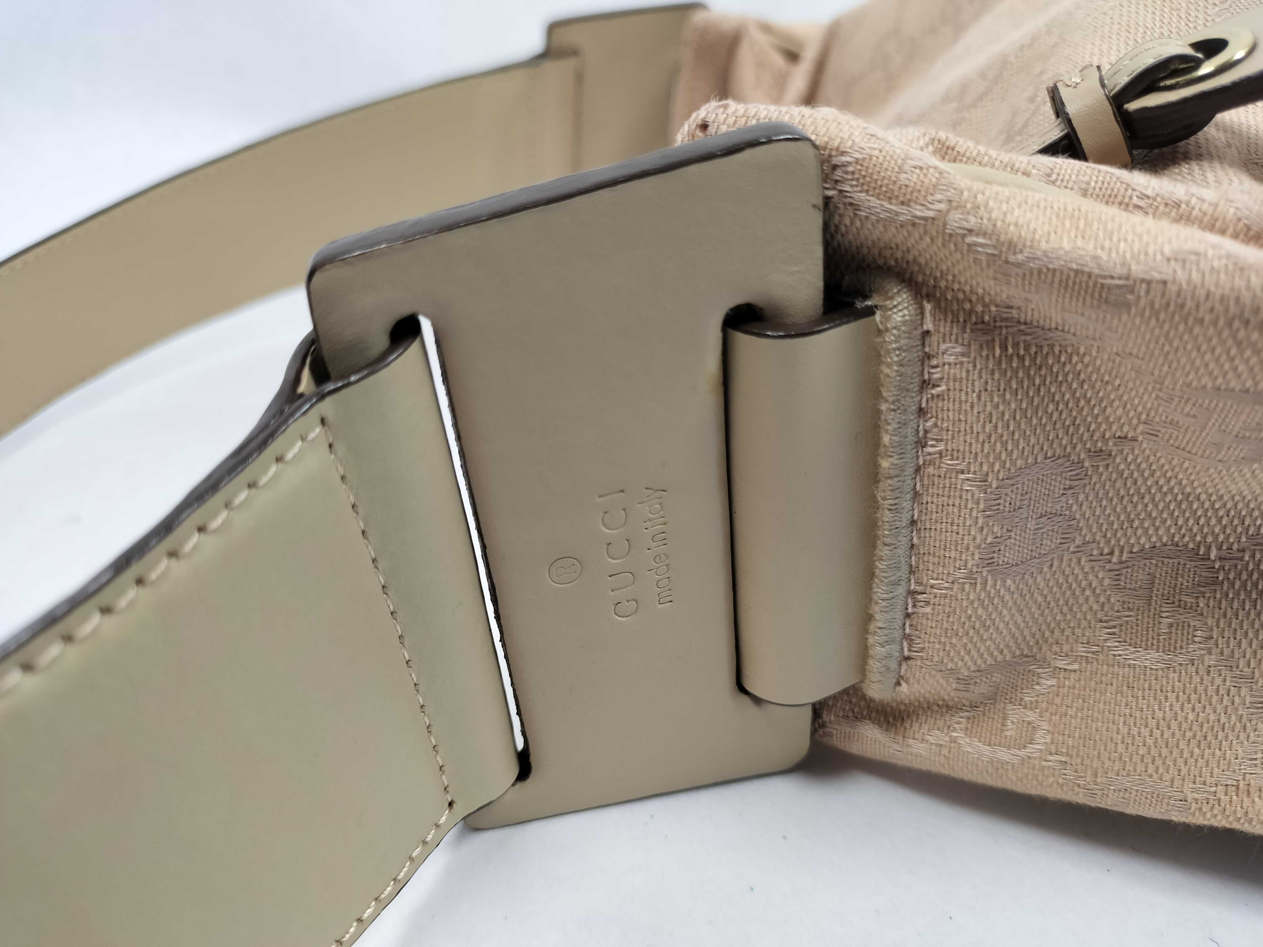 GG Canvas One-Shoulder Bag — view 5