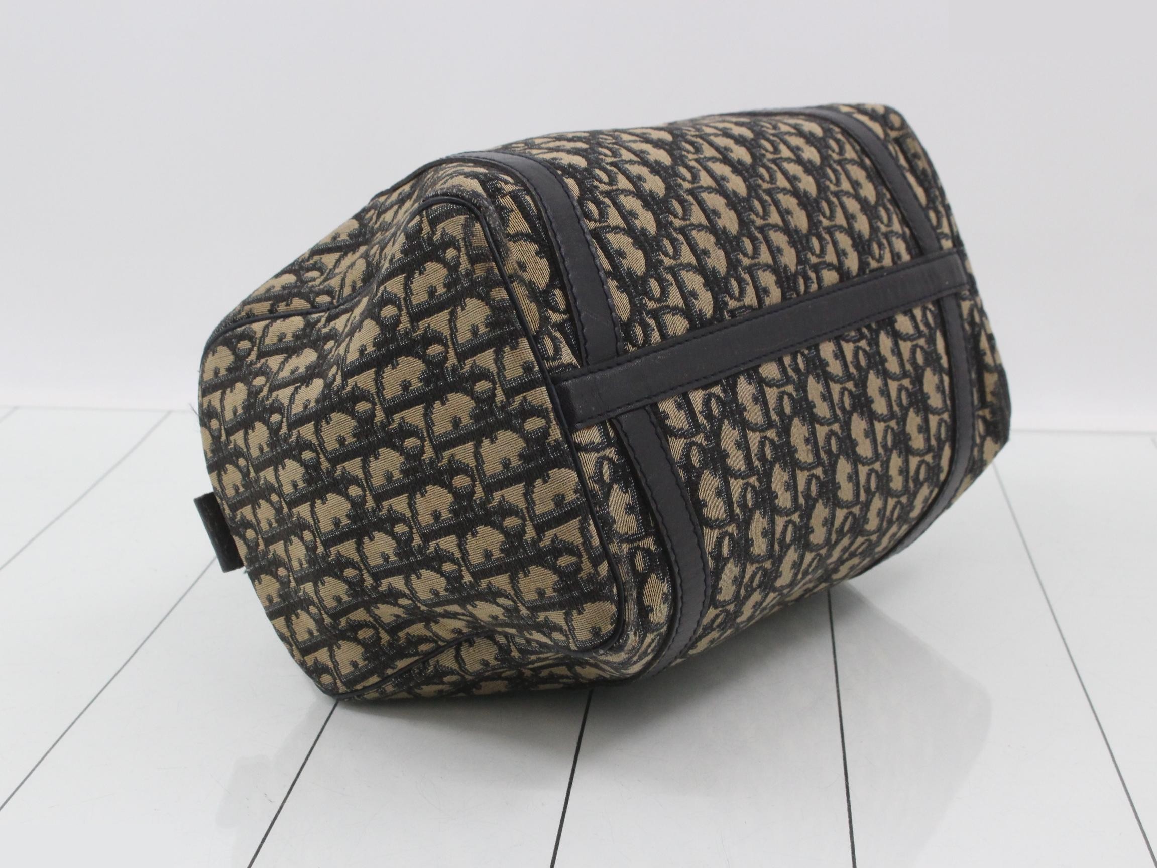 Trotter Boston bag, blue canvas and leather. — view 5