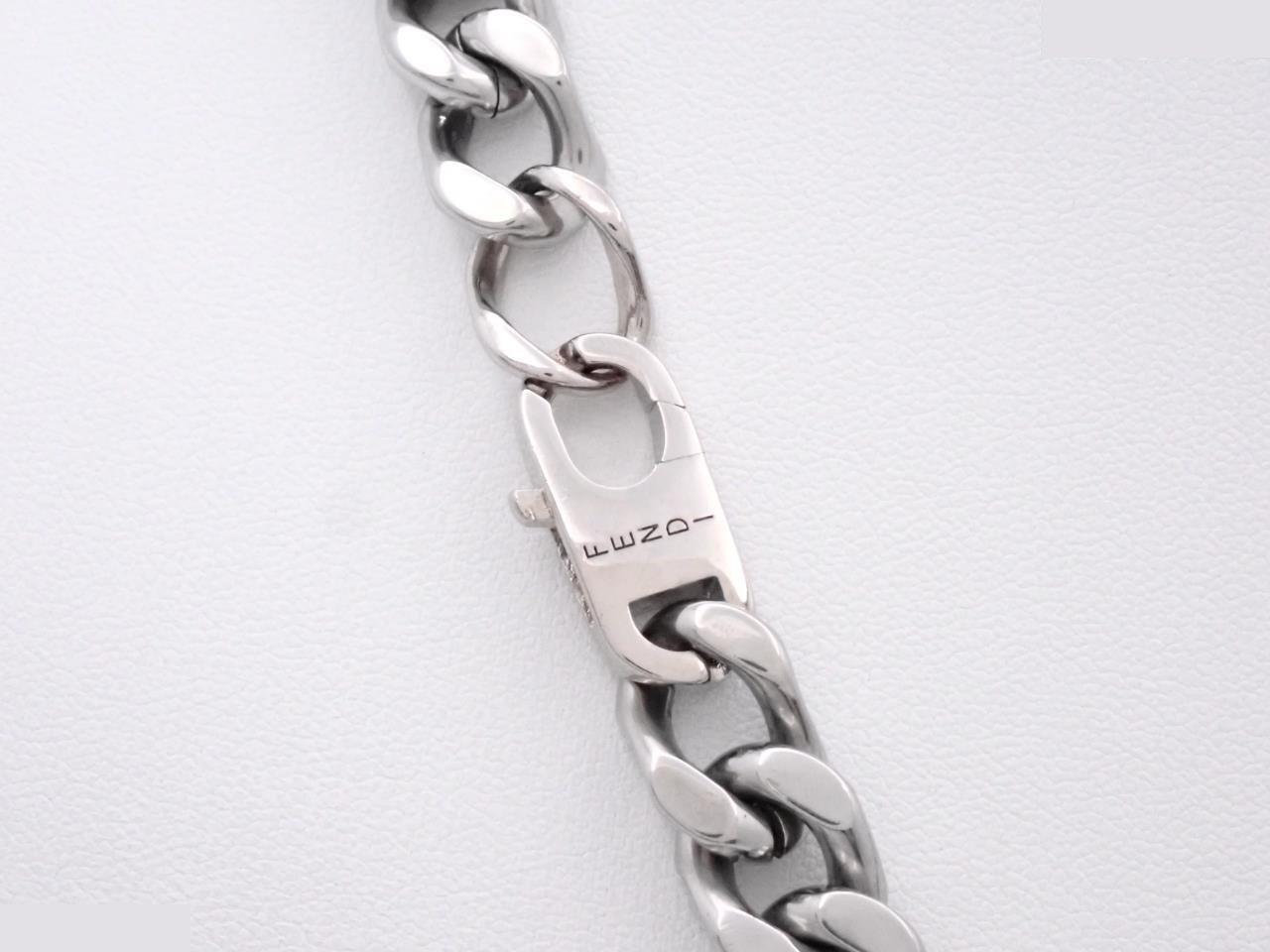 Logo plate necklace/pendant, total length approximately 52 cm — view 2