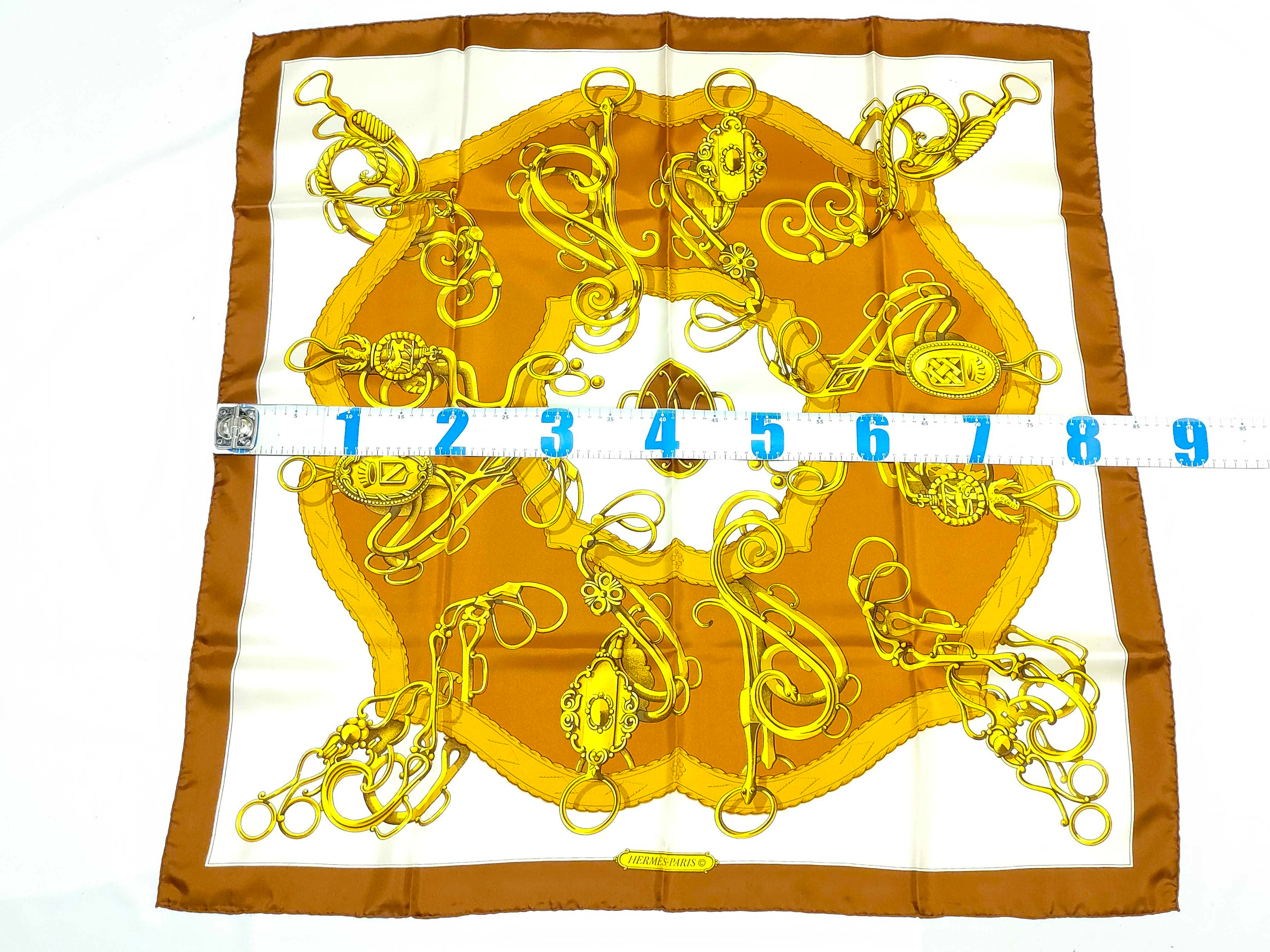 Carre 90 MORS ET GOURMETTES (Henri d'Origny Silk, Brown) - Other Accessories — view 2