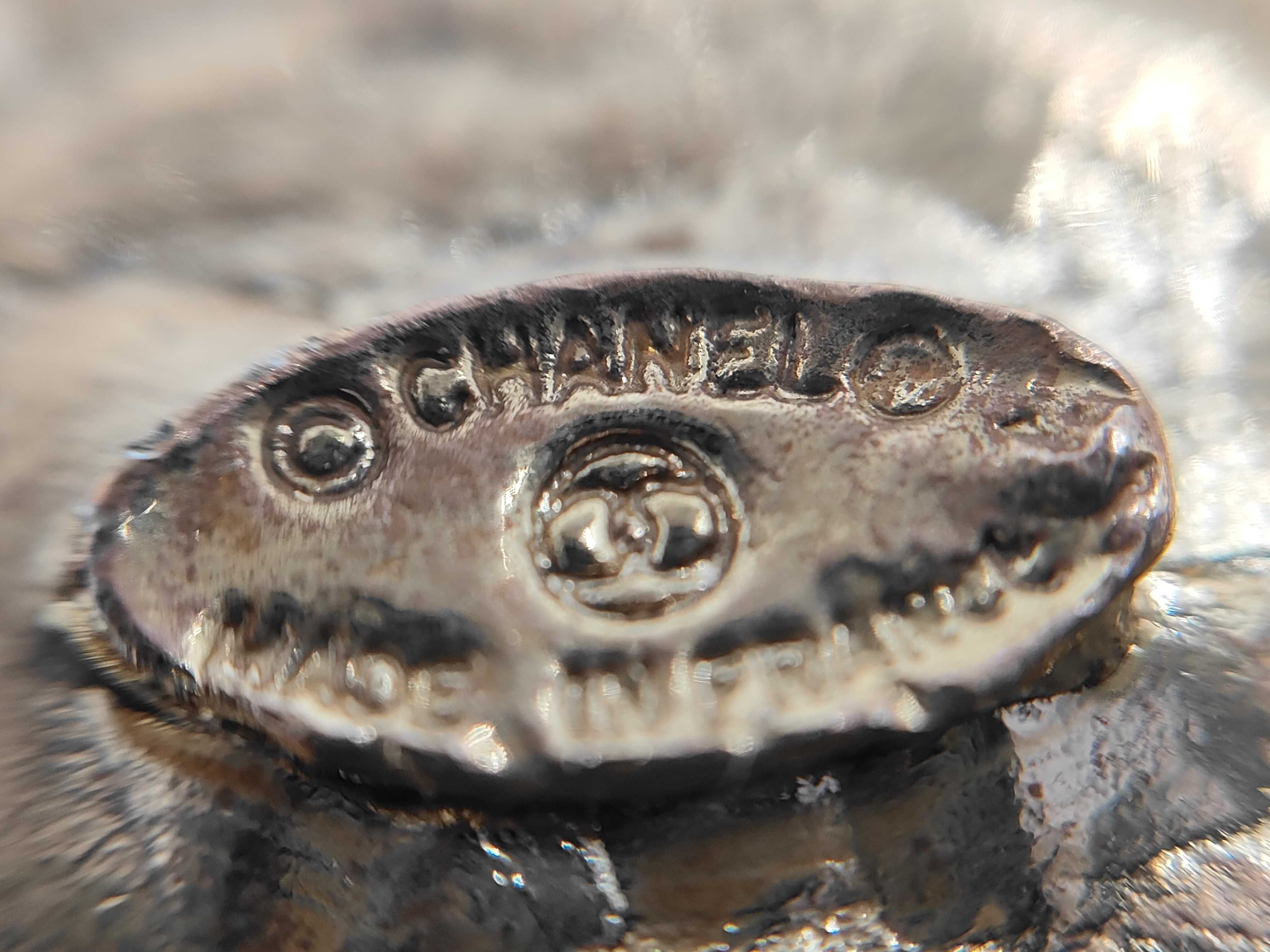 pendant top — view 5