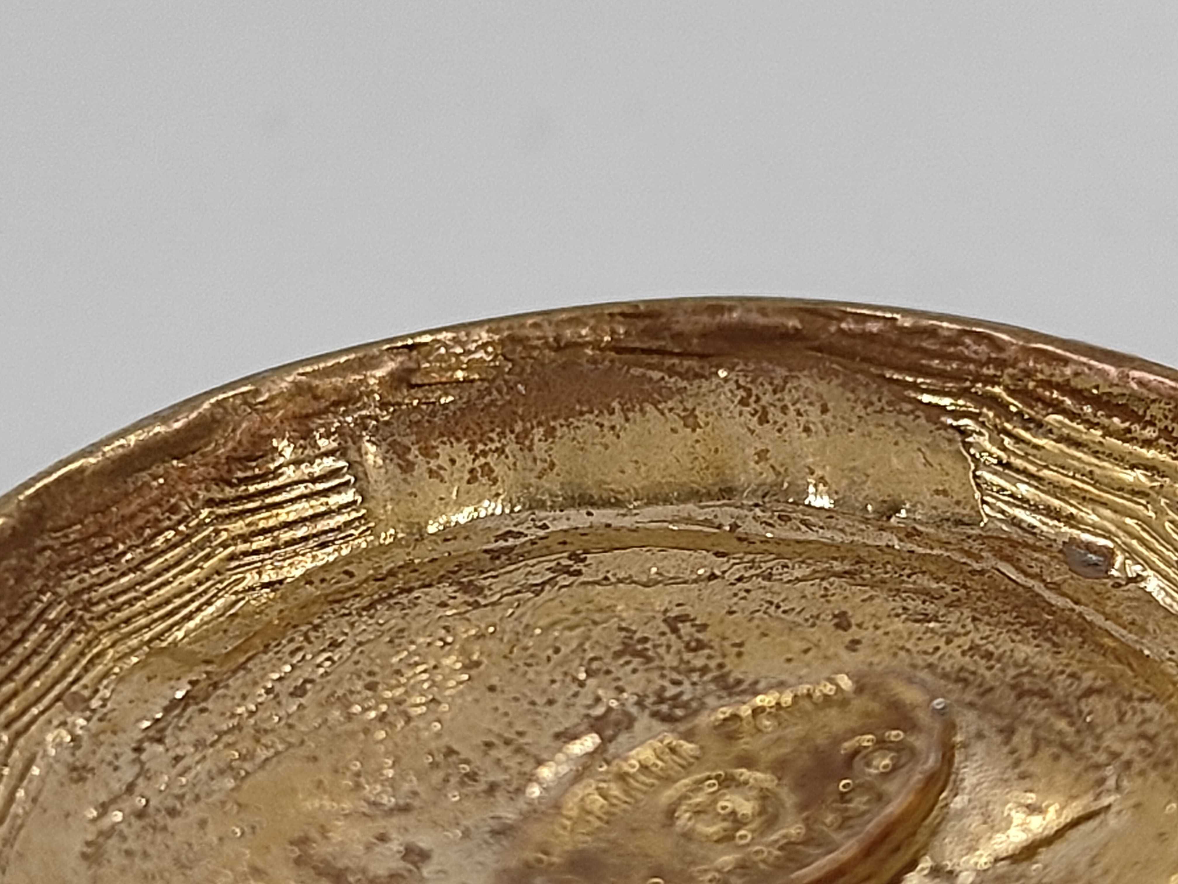 pendant top — view 6