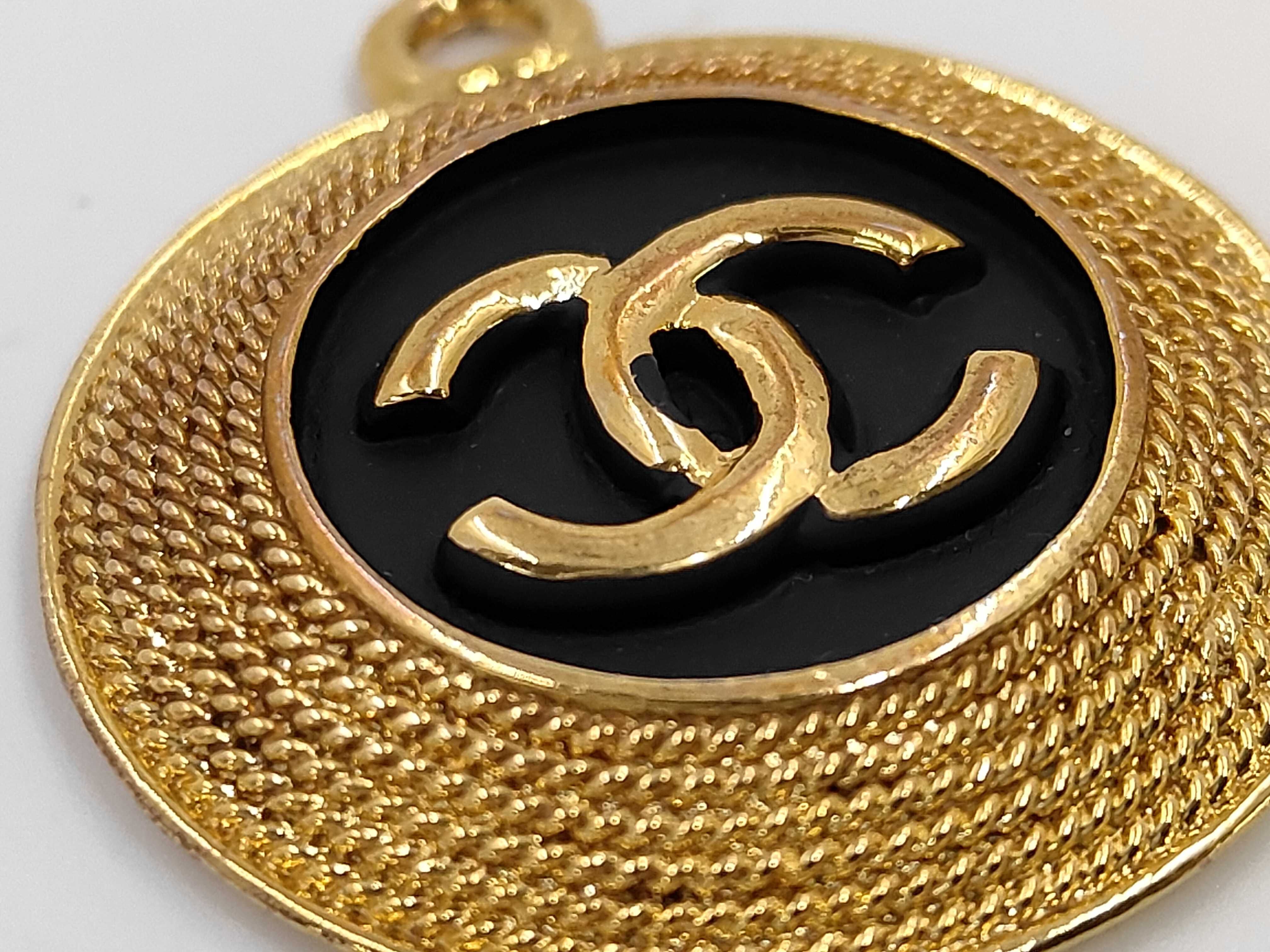 pendant top — view 7