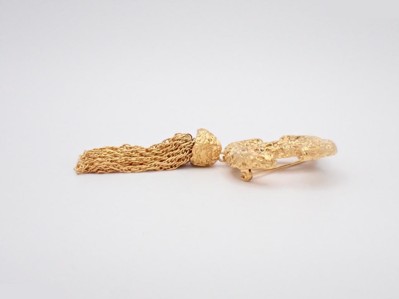 Vintage Classic Fringe Brooch, Gold, 34.0g, 93A — view 3