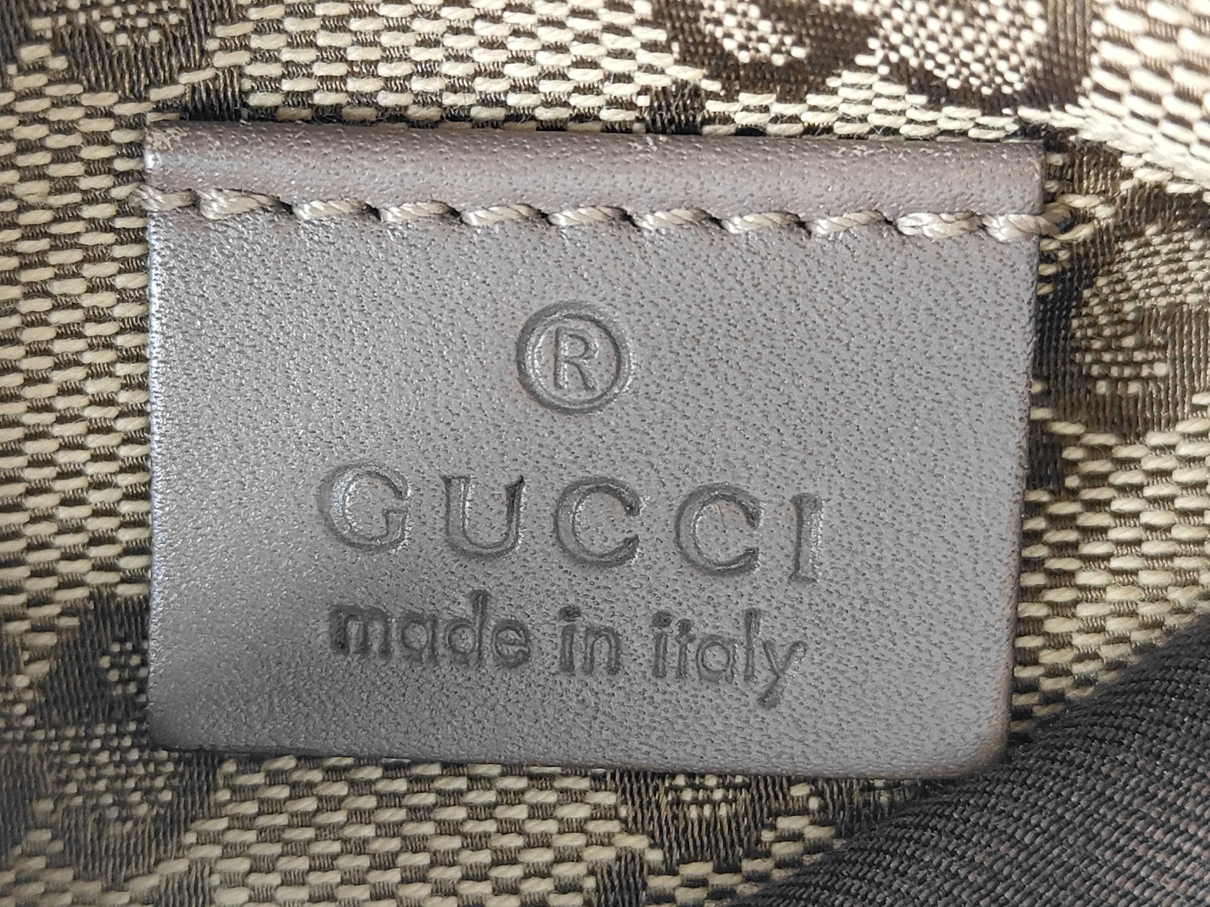 GG Canvas Shoulder Bag — view 14