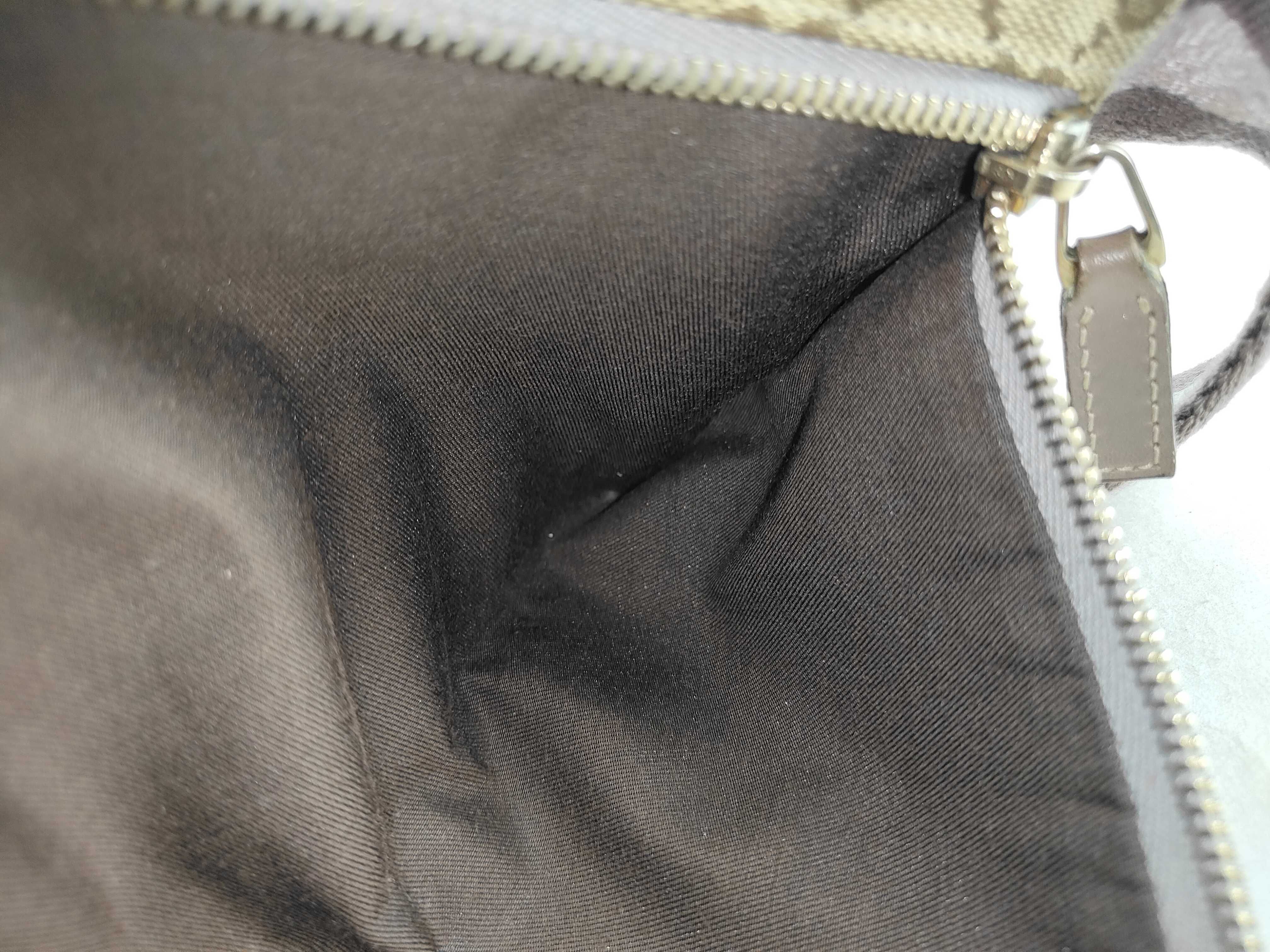 GG Canvas Shoulder Bag — view 15