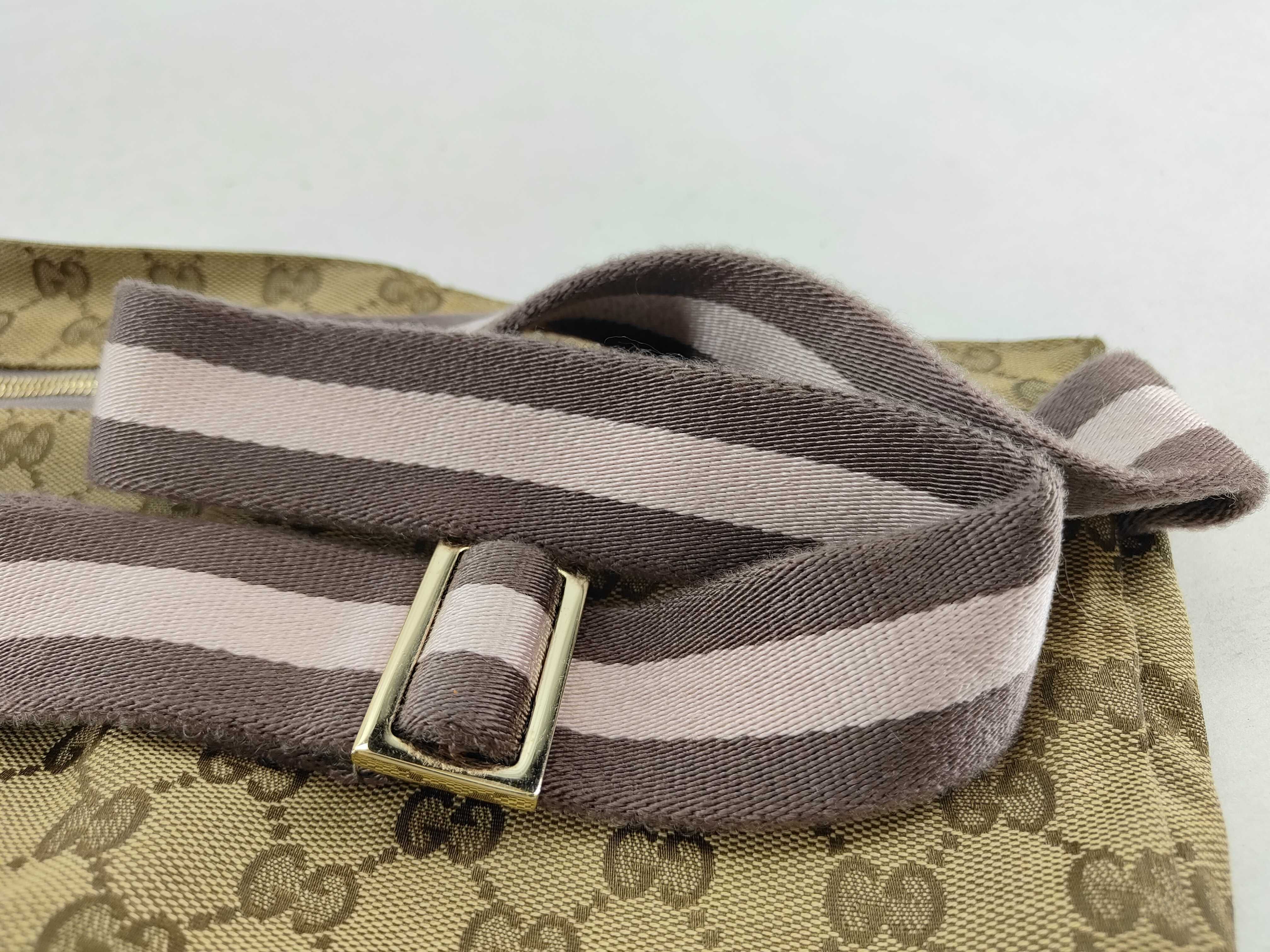 GG Canvas Shoulder Bag — view 5