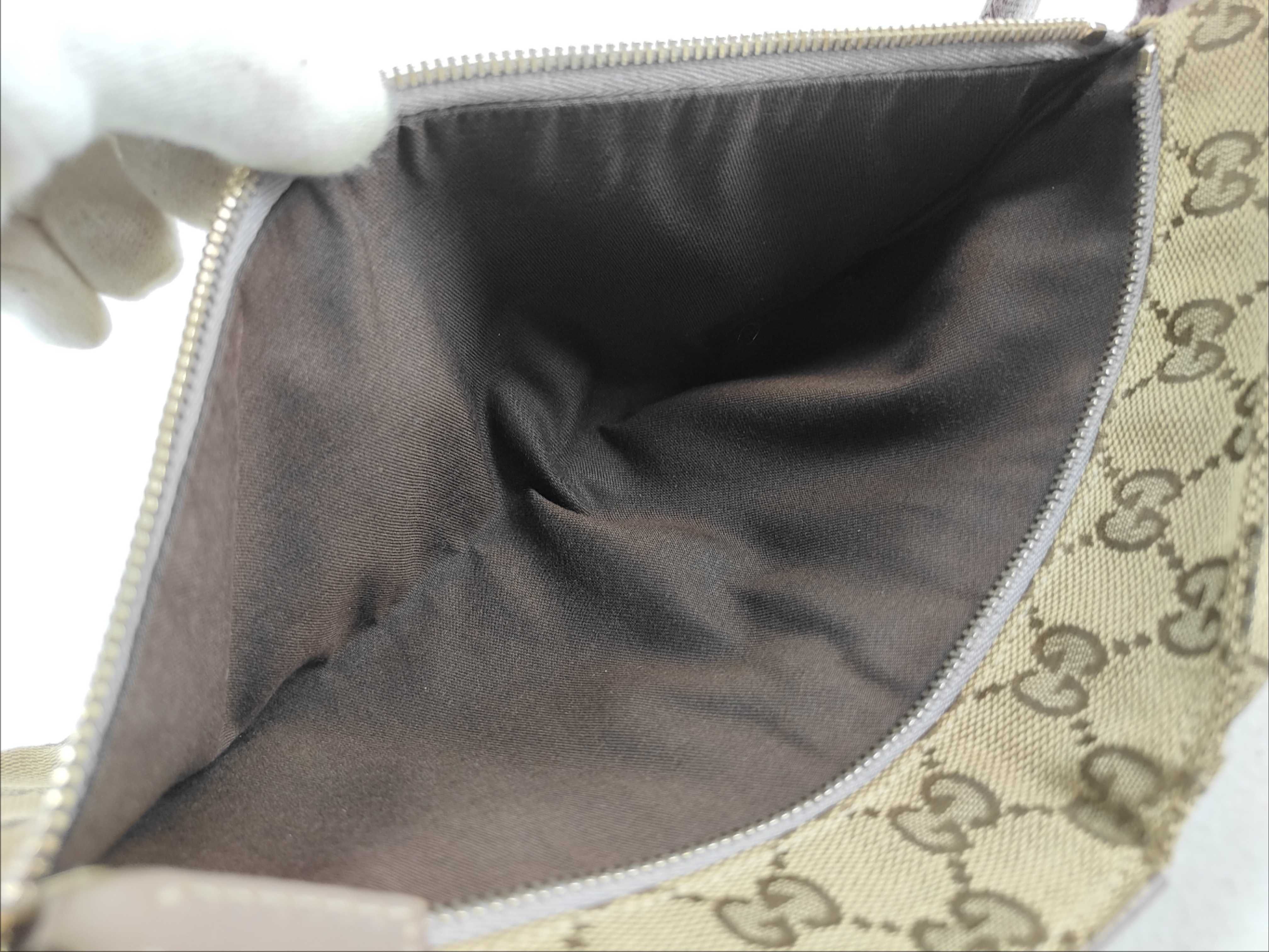 GG Canvas Shoulder Bag — view 8