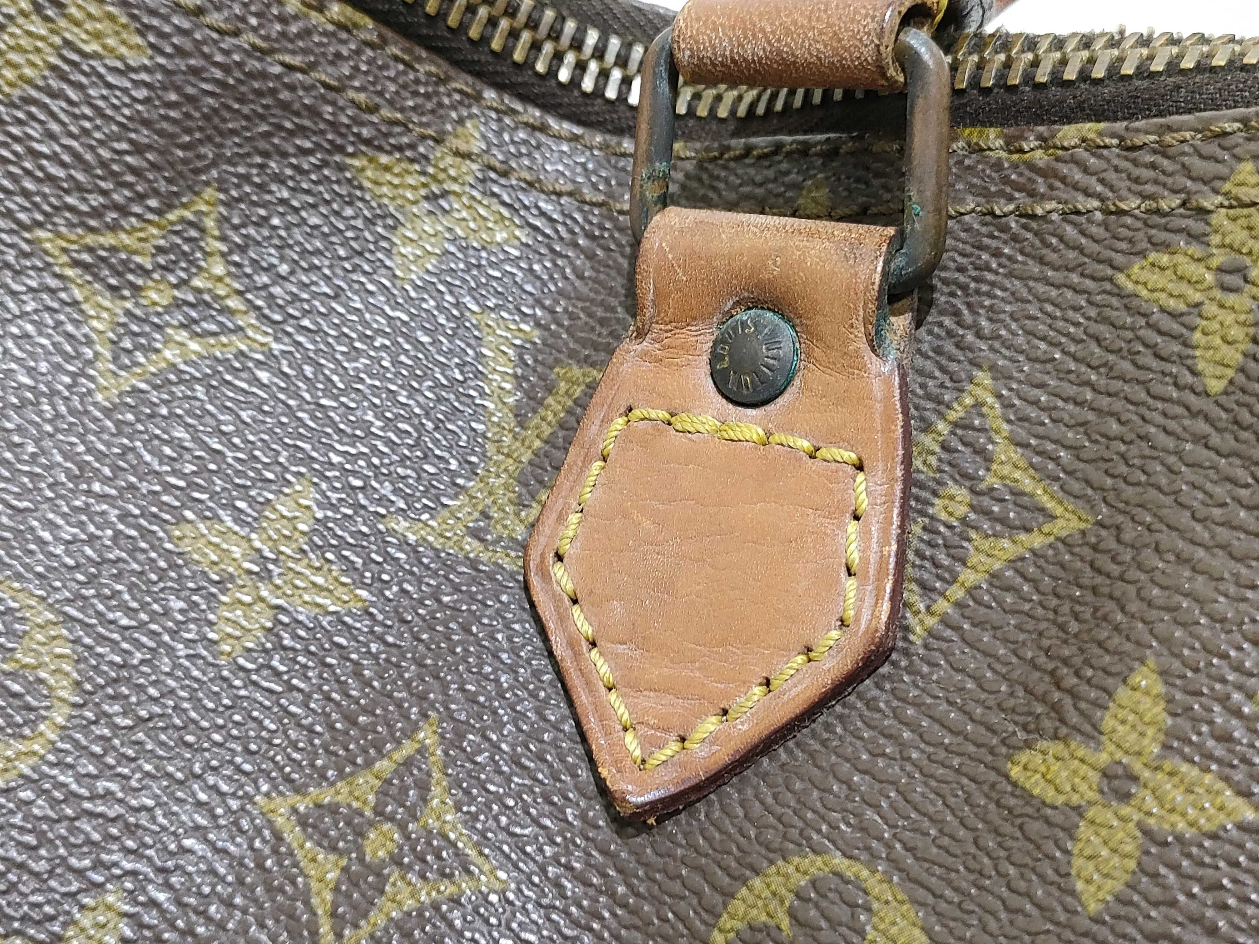 Monogram Louis Vuitton Monogram M41106 Speedy 40 Handbag — view 14