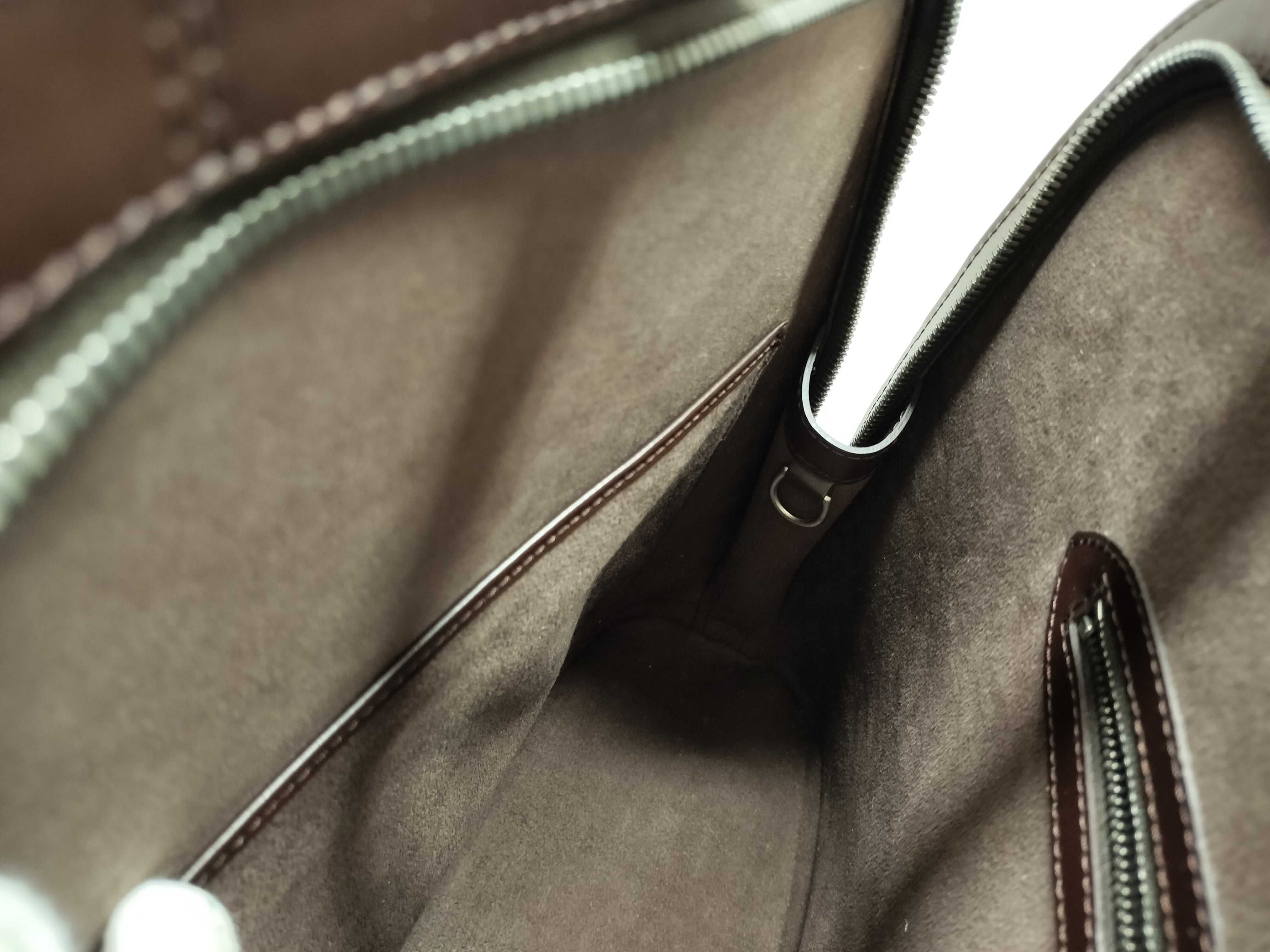 Epi Lussac Shoulder Bag — view 14