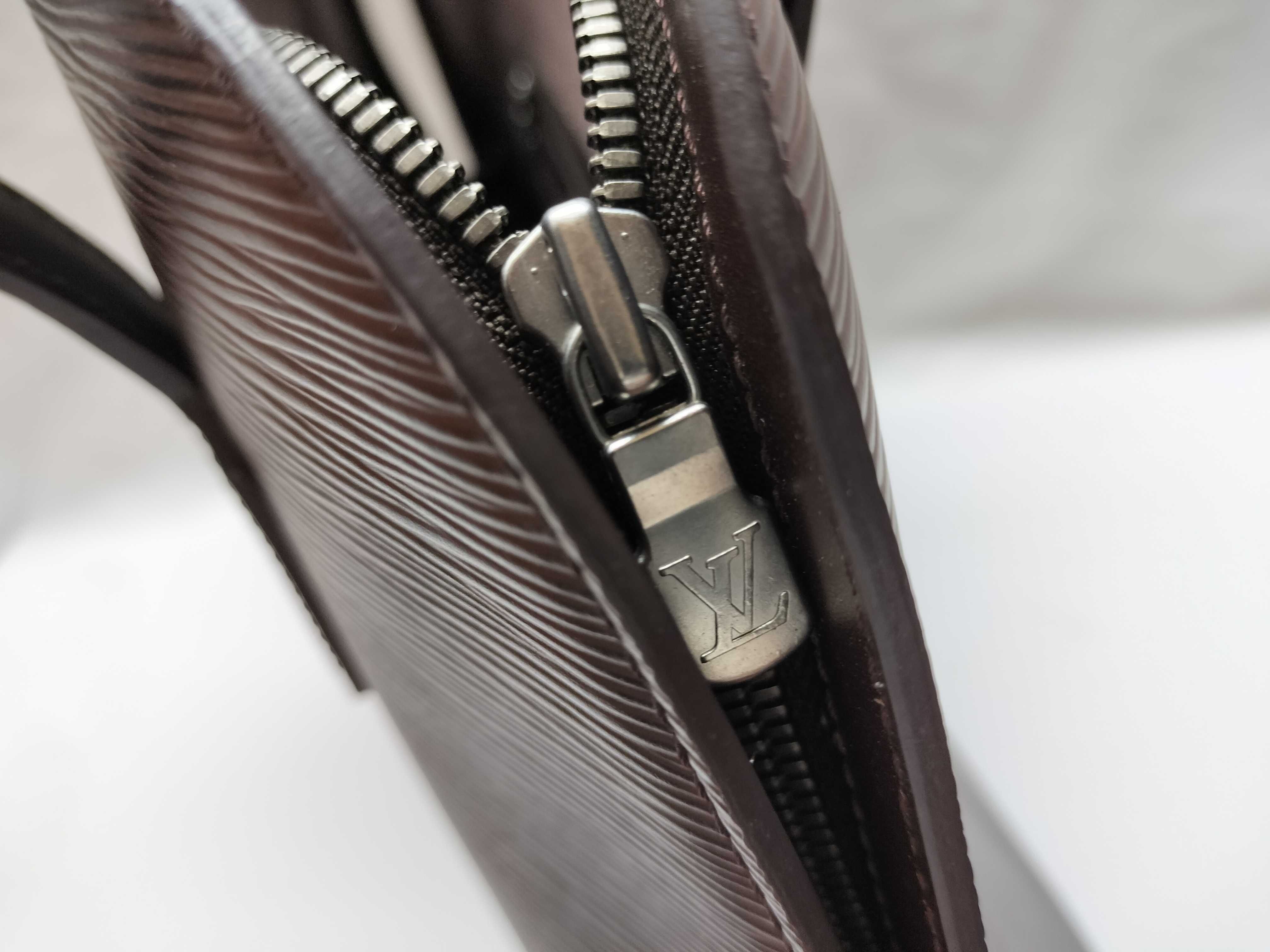 Epi Lussac Shoulder Bag — view 10