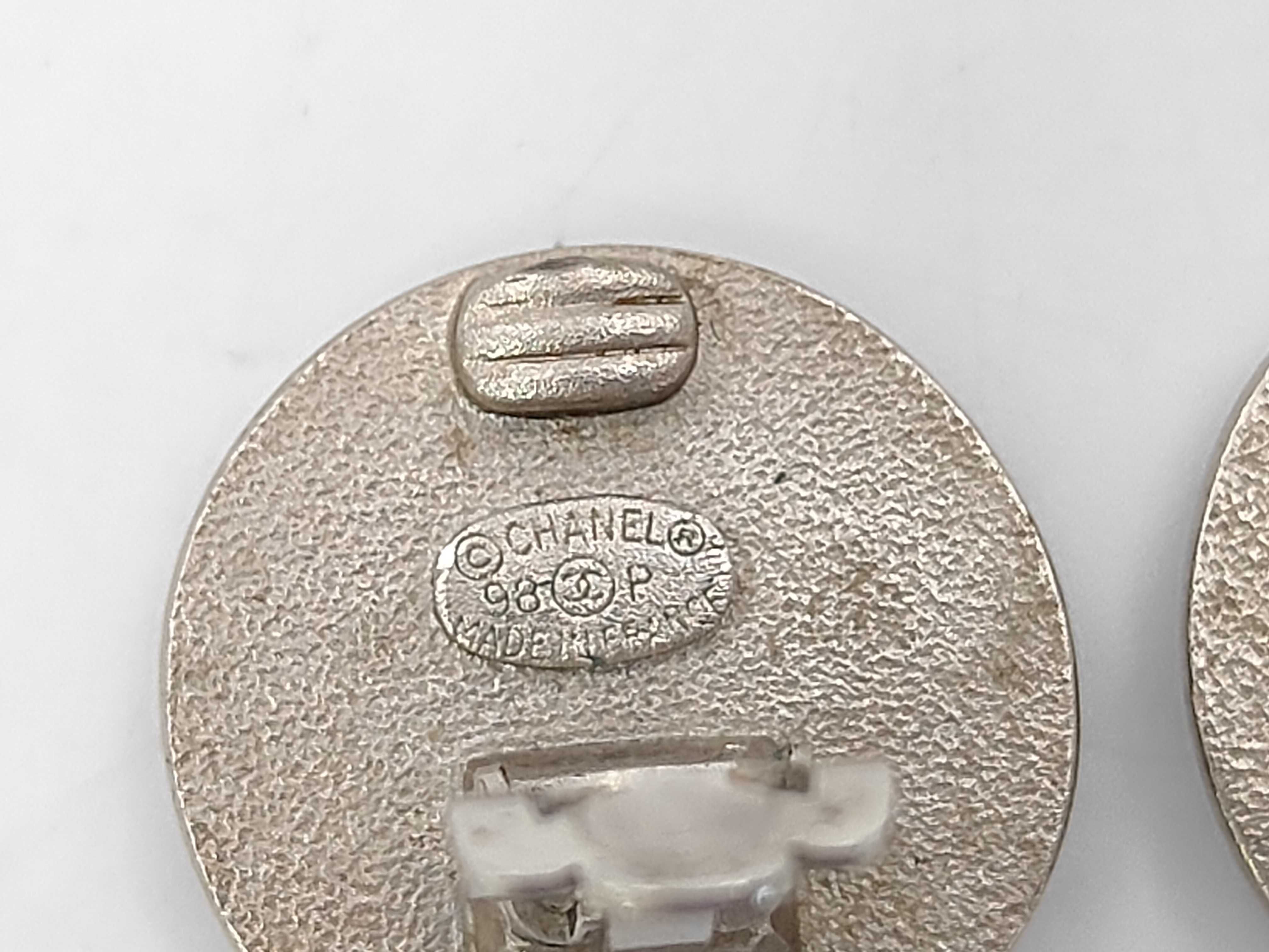 Silver Metal Coco Mark Round Earrings (with comments) 98P Earrings — view 4