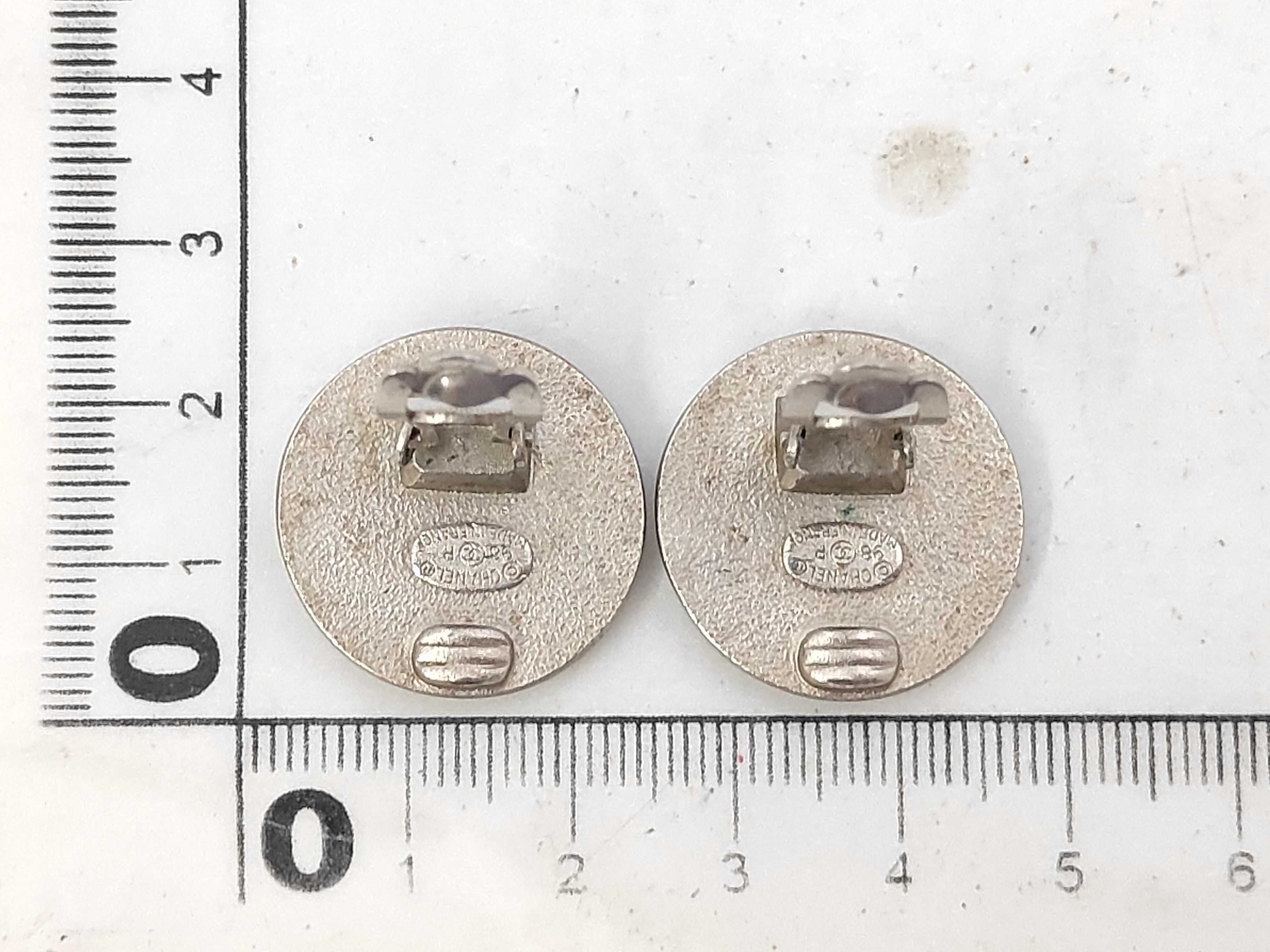 Silver Metal Coco Mark Round Earrings (with comments) 98P Earrings — view 6