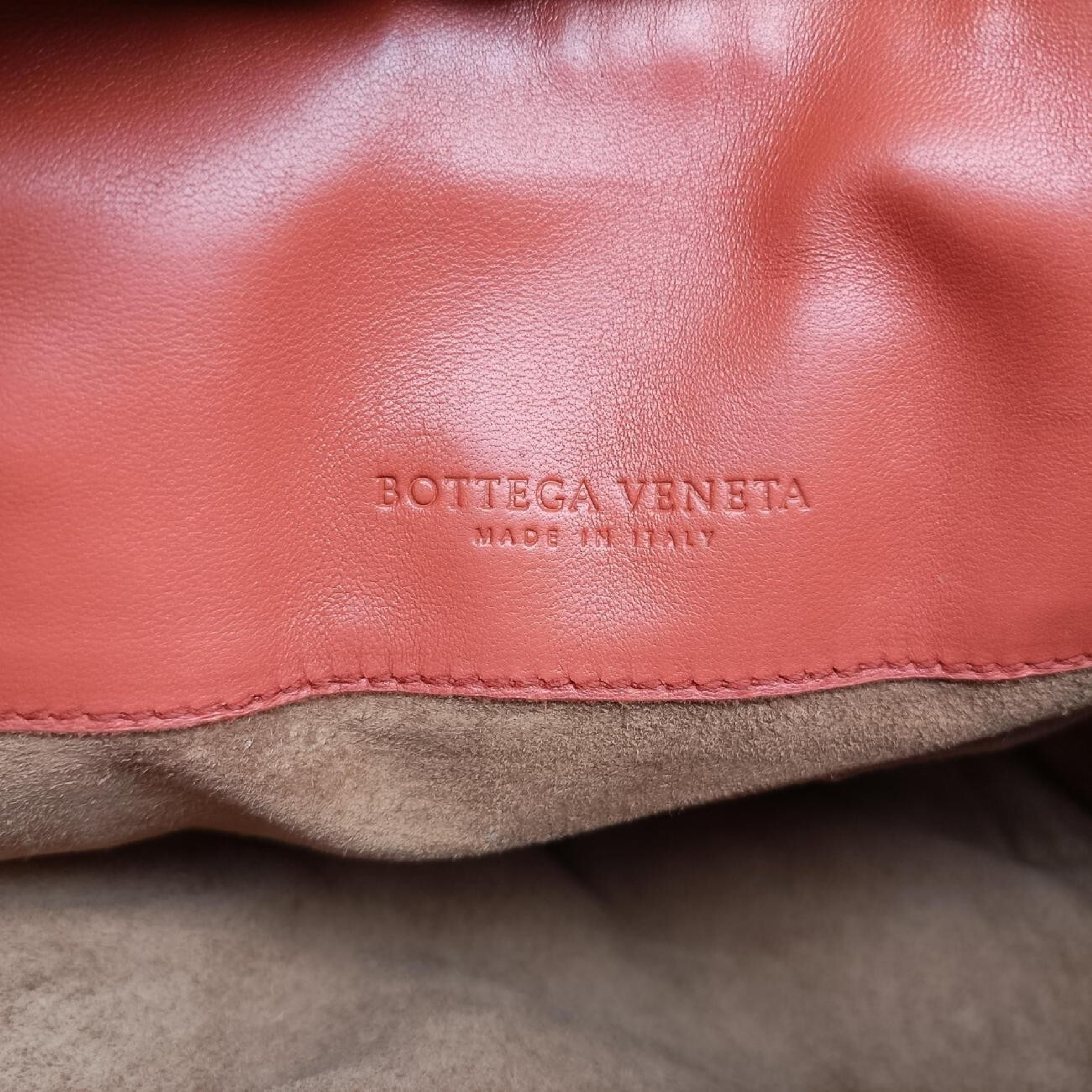 Intrecciato Orange Lambskin Handbag 162934 V00A2 6200 — view 7