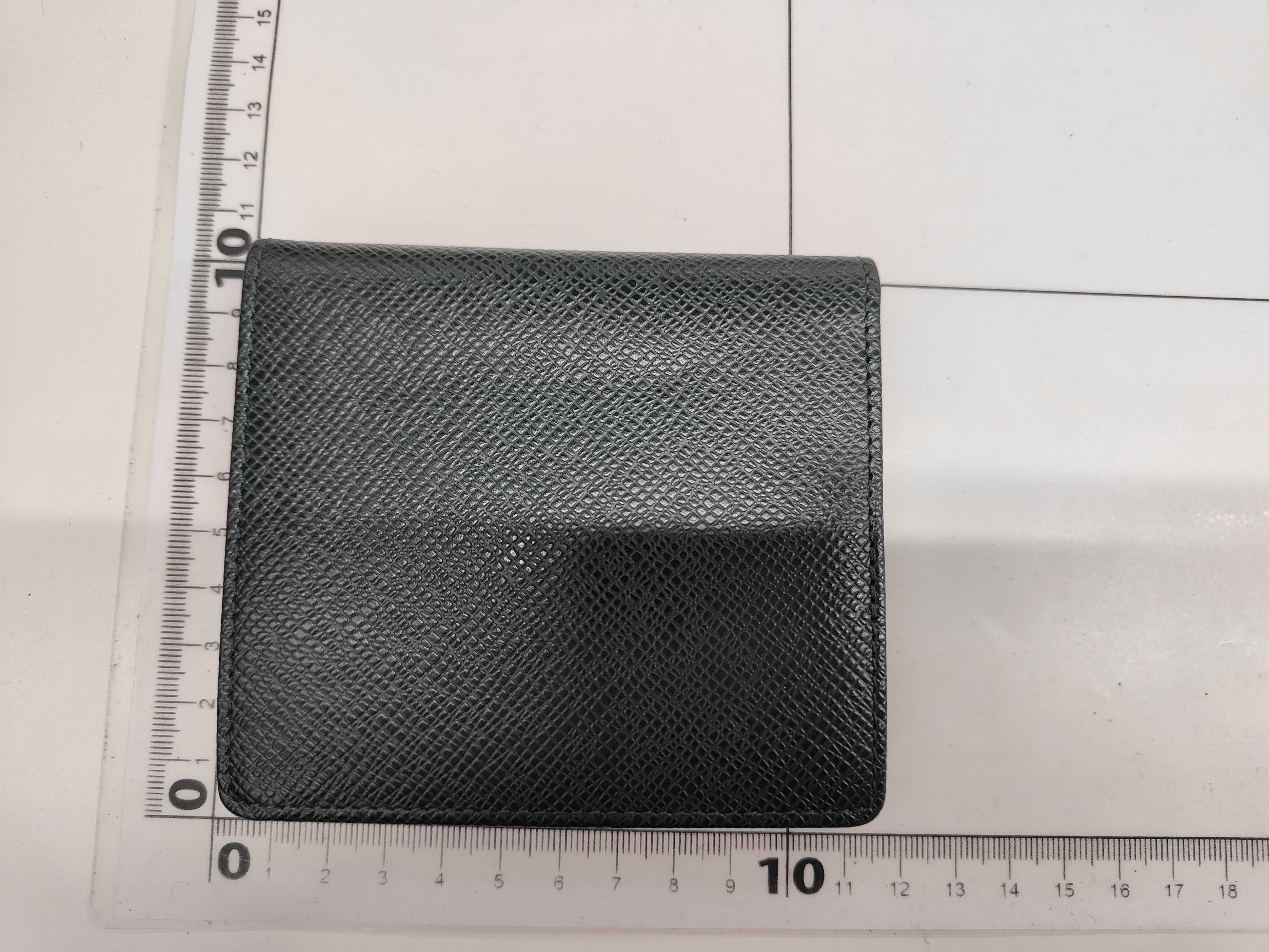 Taiga Leather Folding Wallet — view 2