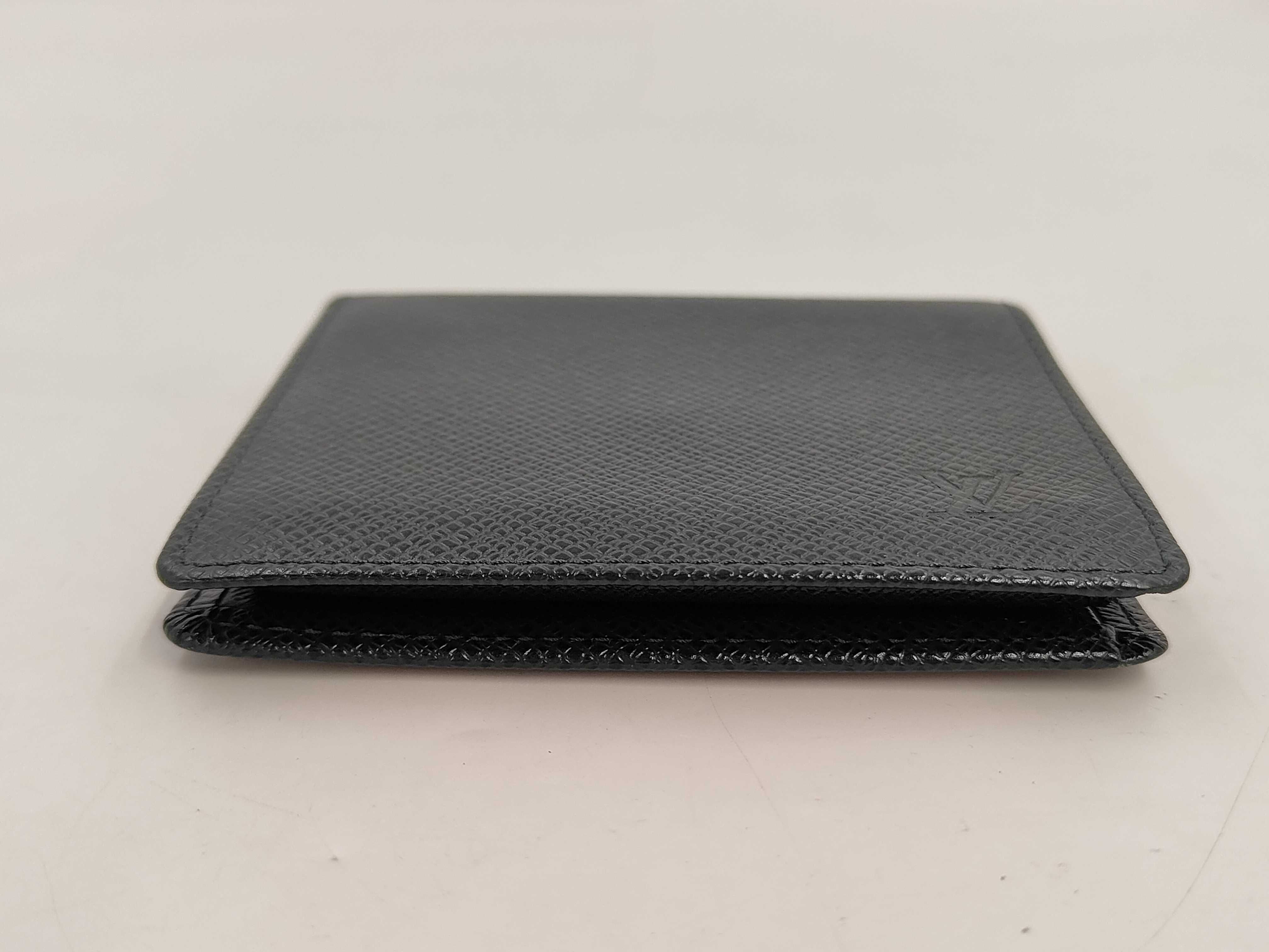 Taiga Leather Folding Wallet — view 3