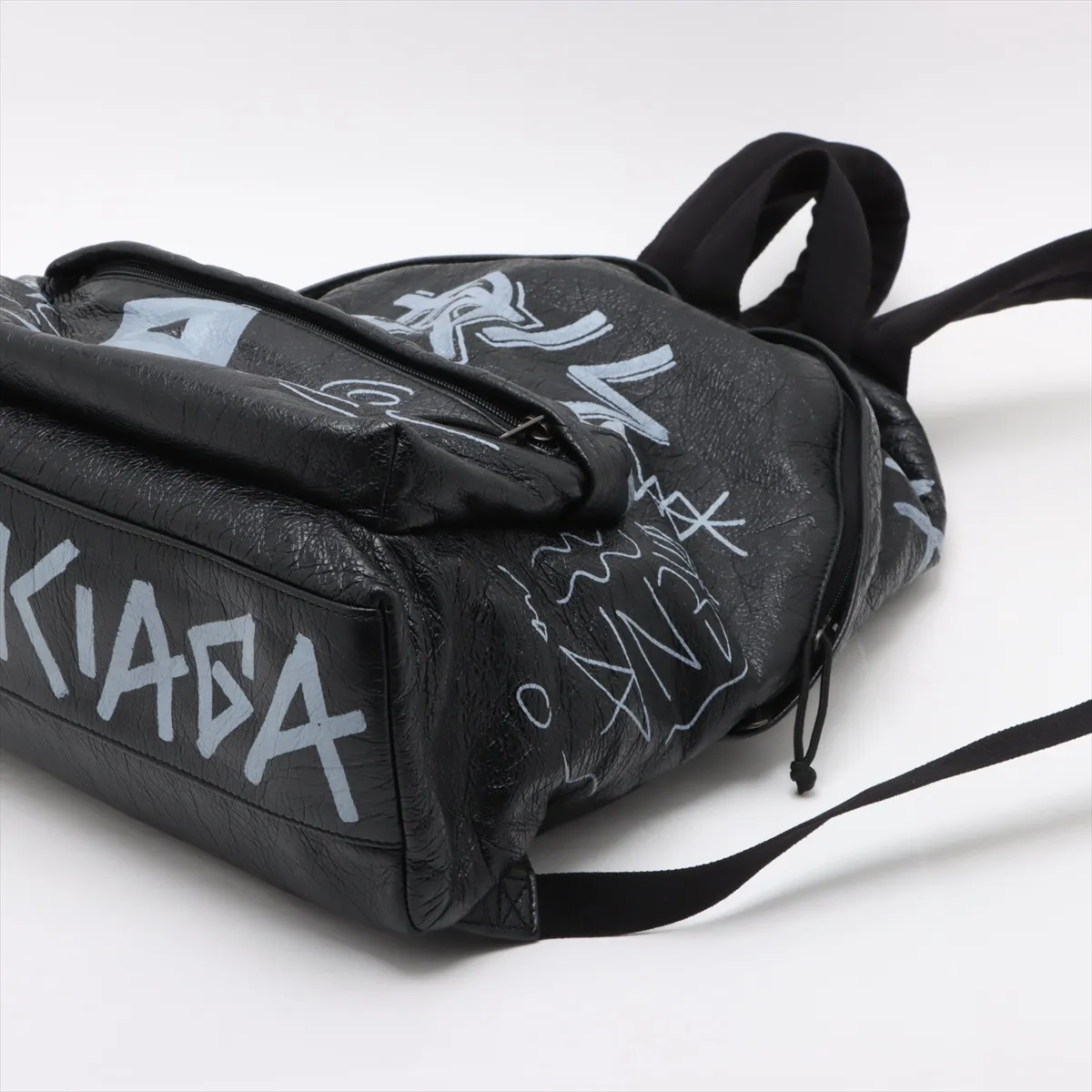 Graffiti Explorer Leather Backpack/Rucksack, Black 503221 — view 3