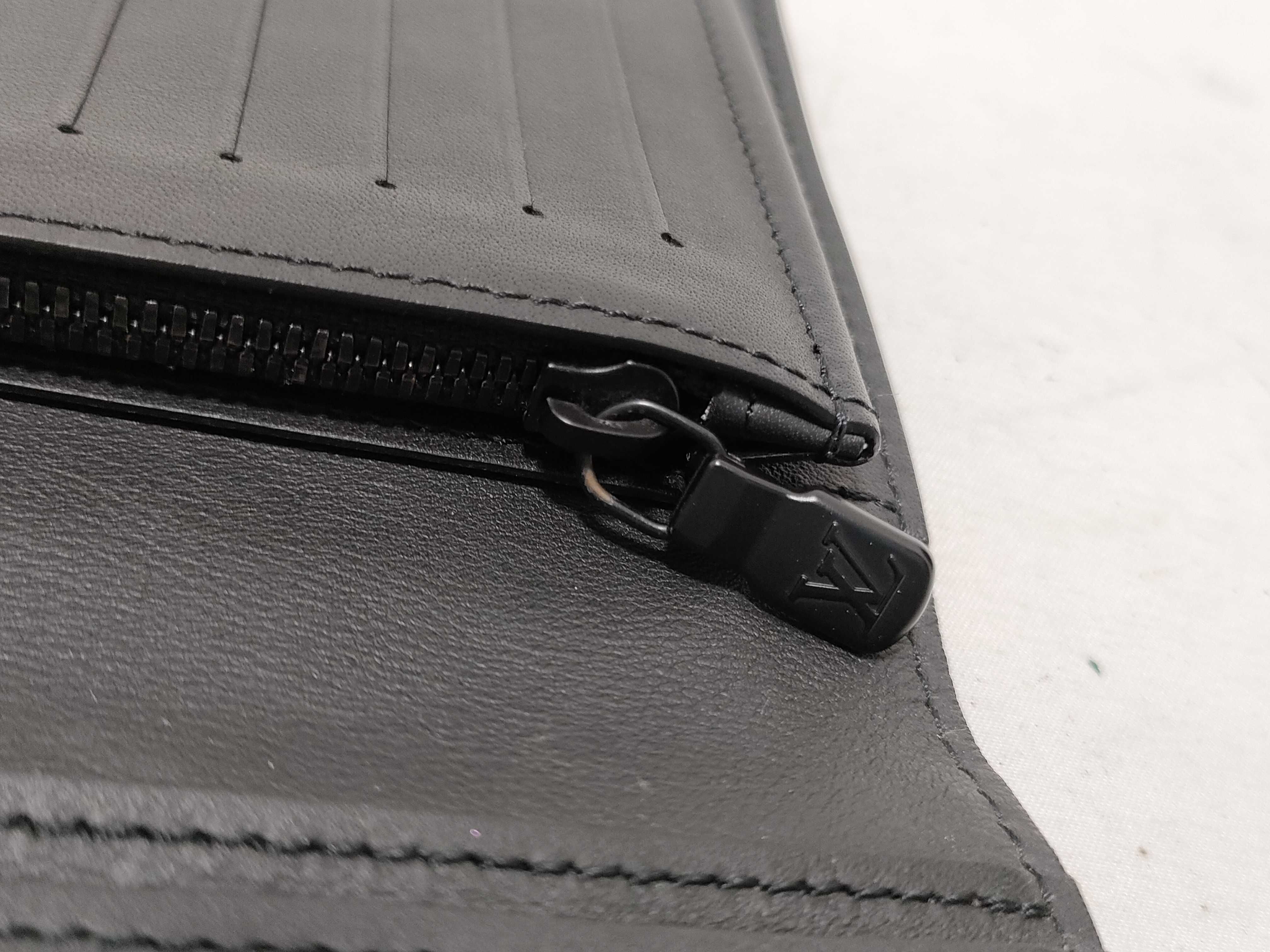 M69038 Taurillon Portefeuille Plaza Wallet — view 7