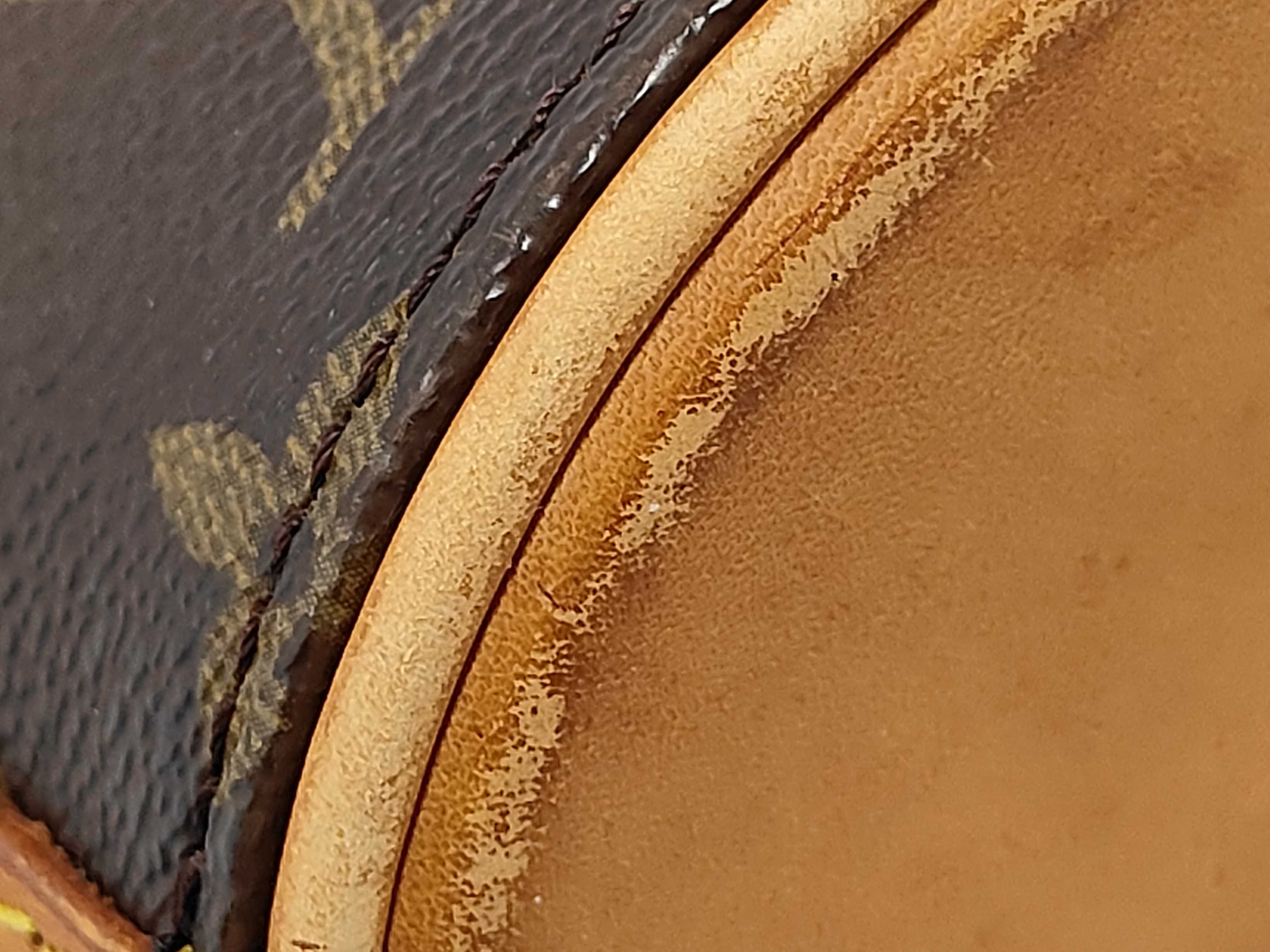 LV bag — view 4