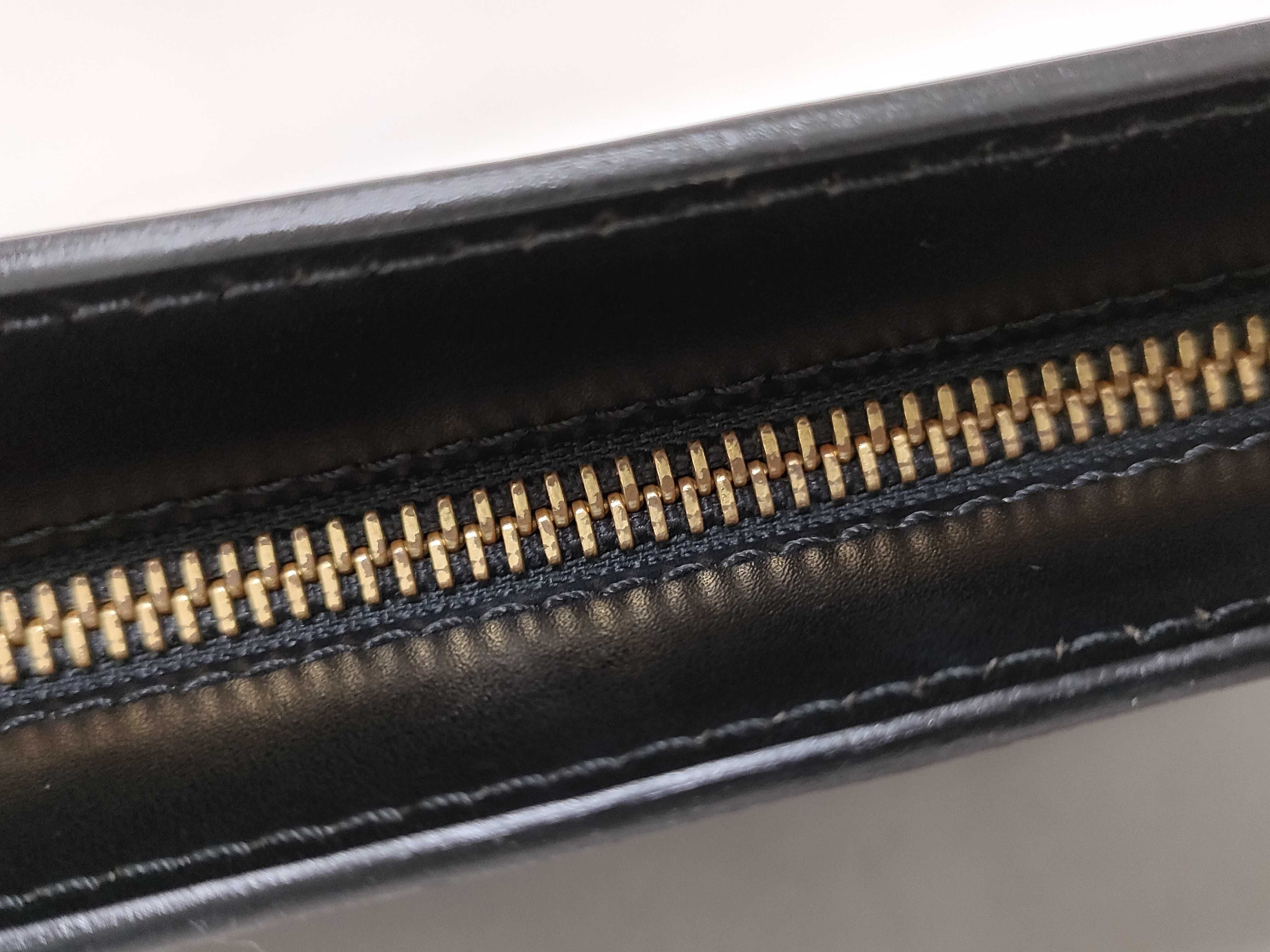 Epi Bag Louis Vuitton Epi Second Bag M52522 Black Second Bag — view 5