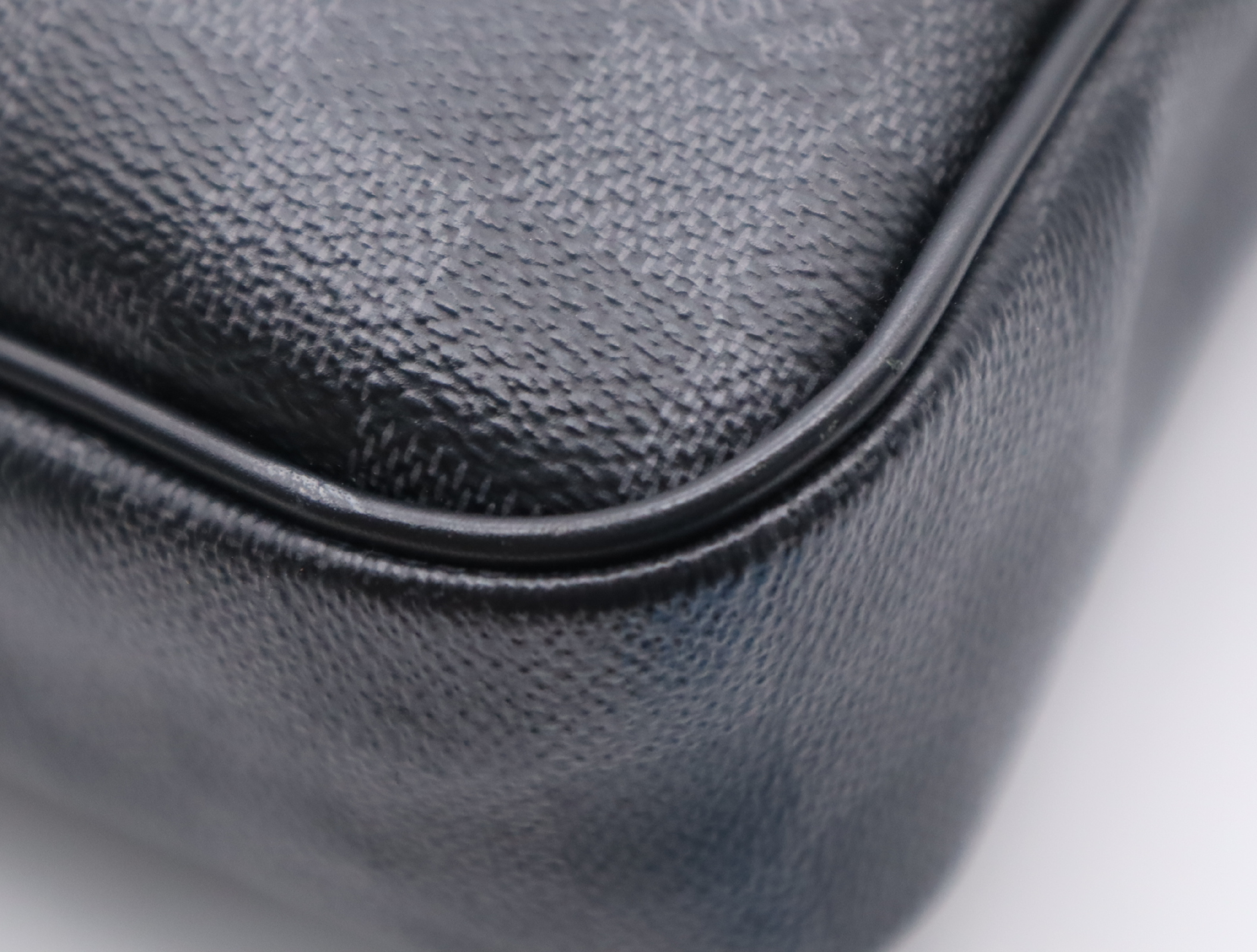 N41478 Graphite Portedocument Voyage PDV PM RFID-tested business bag — view 7