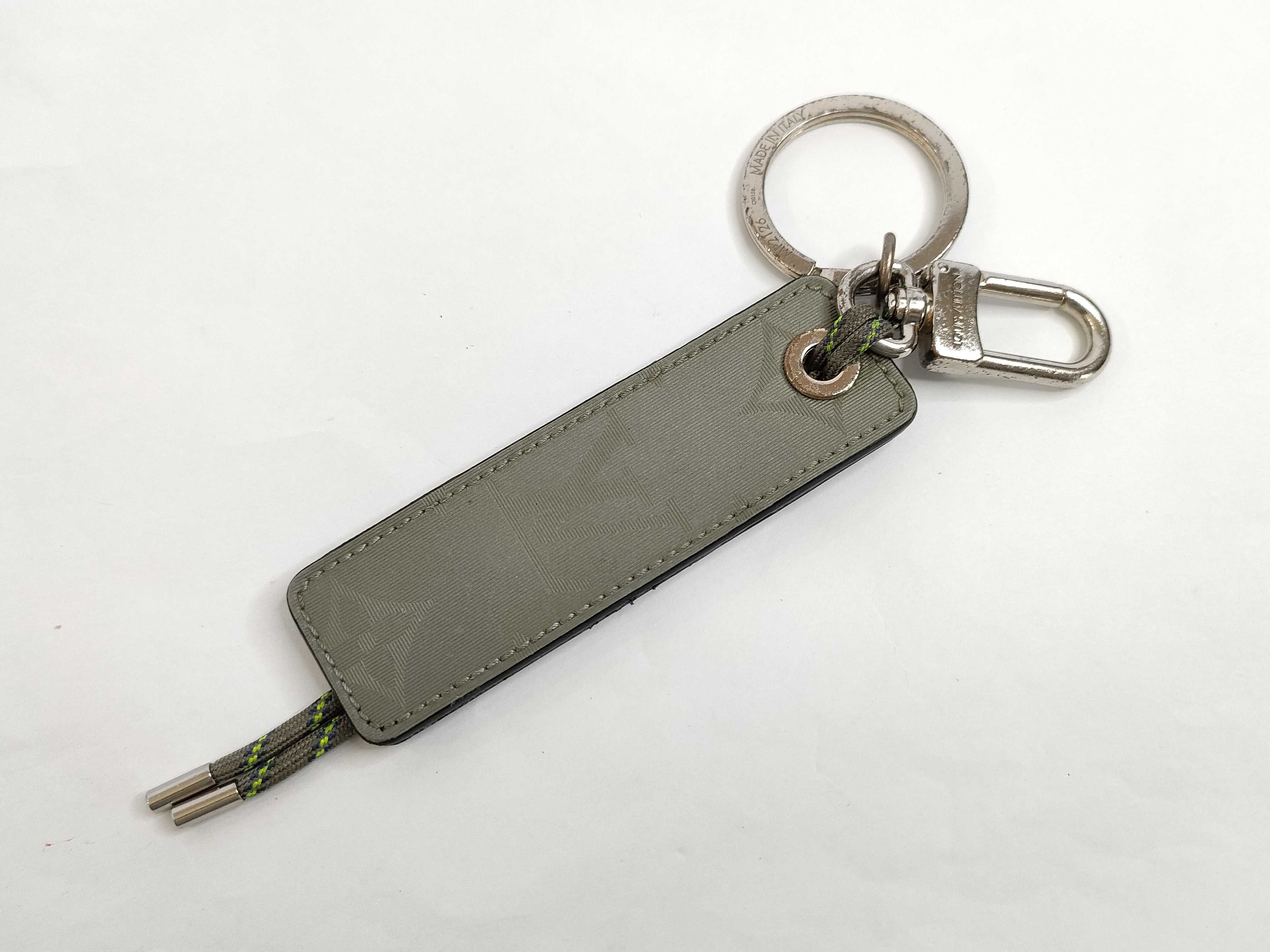 Monogram Vuitton Monogram Titanium Key Ring Key Chain Portocle Tag MP2126 CX0158 Key Case/Key Chain — view 2