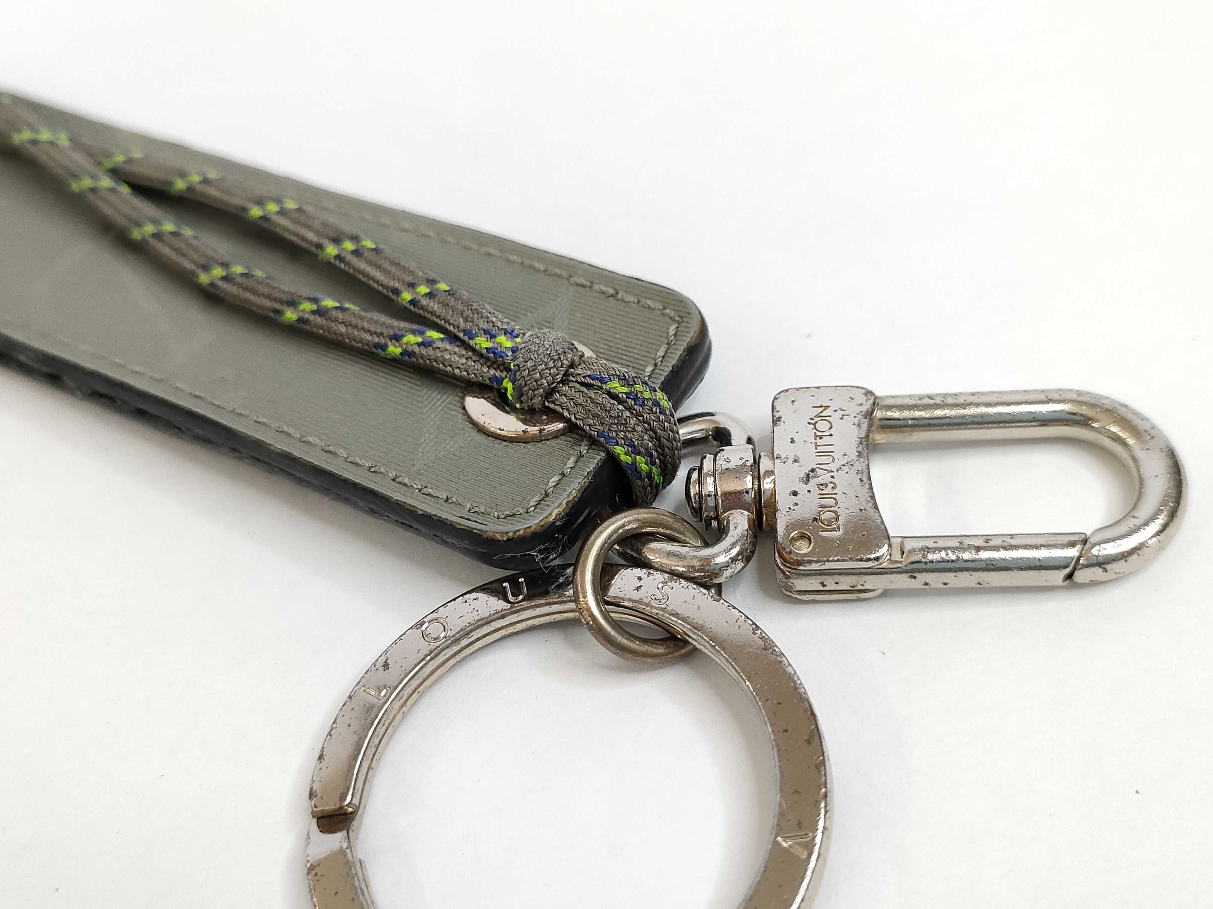 Monogram Vuitton Monogram Titanium Key Ring Key Chain Portocle Tag MP2126 CX0158 Key Case/Key Chain — view 7