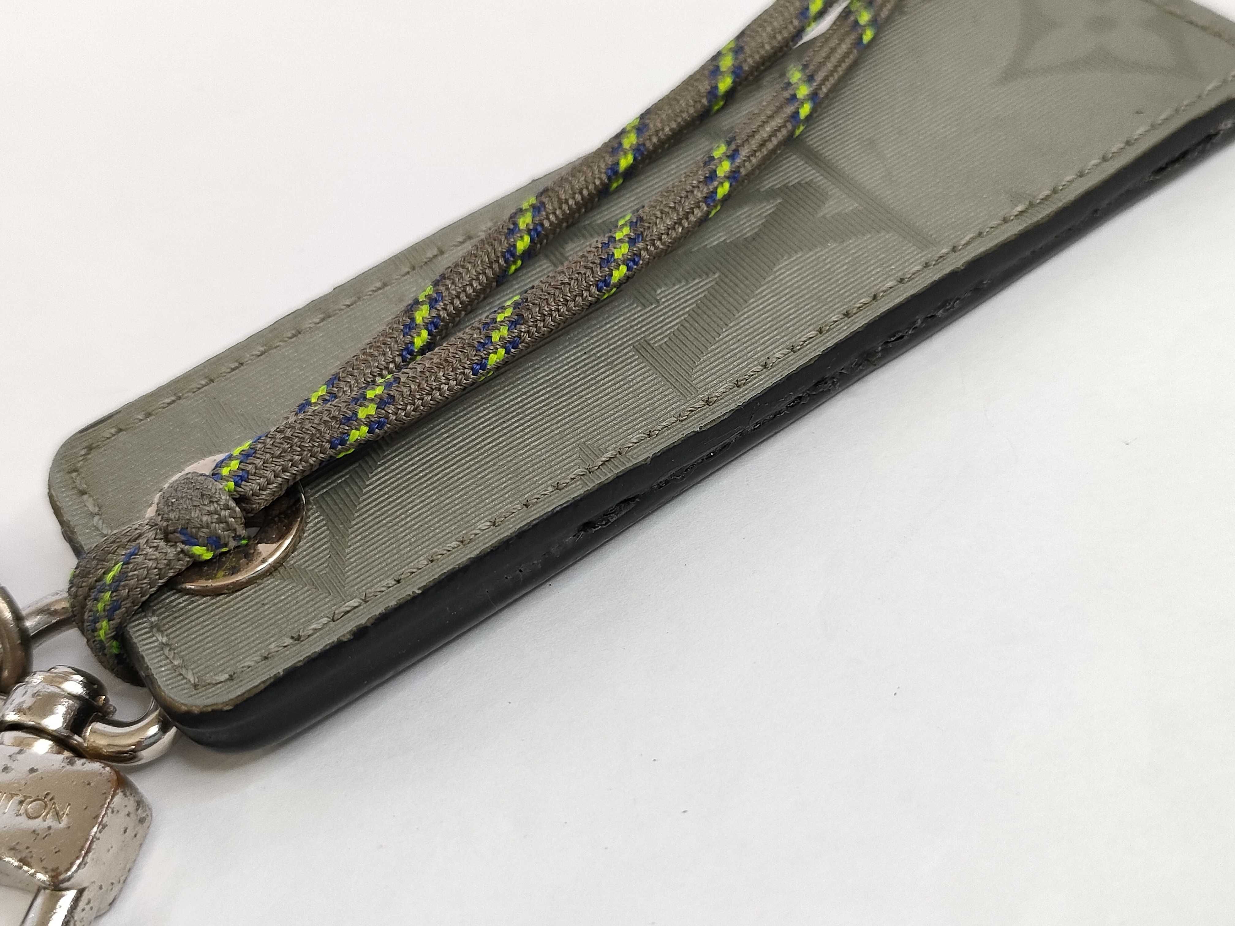 Monogram Vuitton Monogram Titanium Key Ring Key Chain Portocle Tag MP2126 CX0158 Key Case/Key Chain — view 8