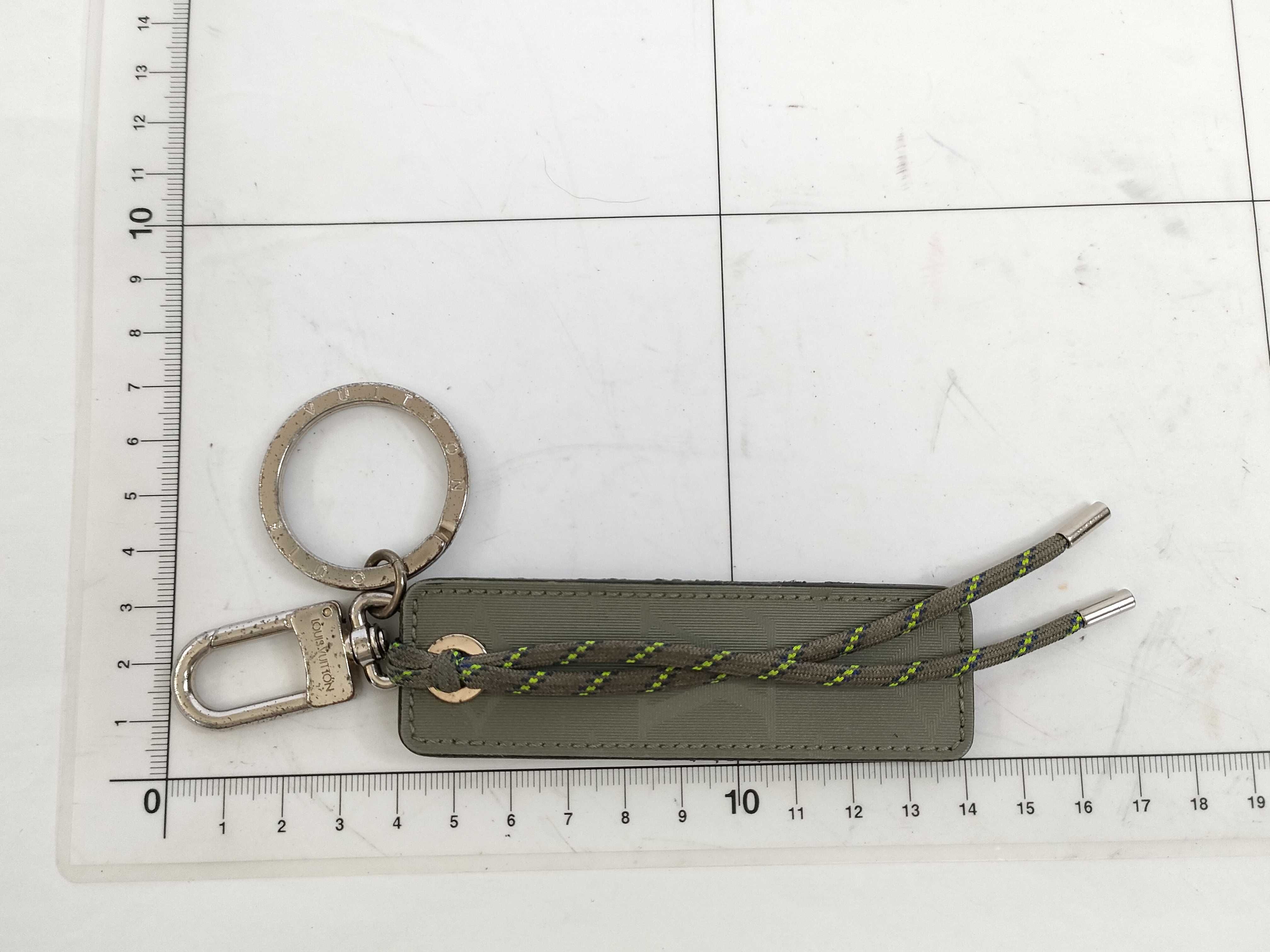 Monogram Vuitton Monogram Titanium Key Ring Key Chain Portocle Tag MP2126 CX0158 Key Case/Key Chain — view 9