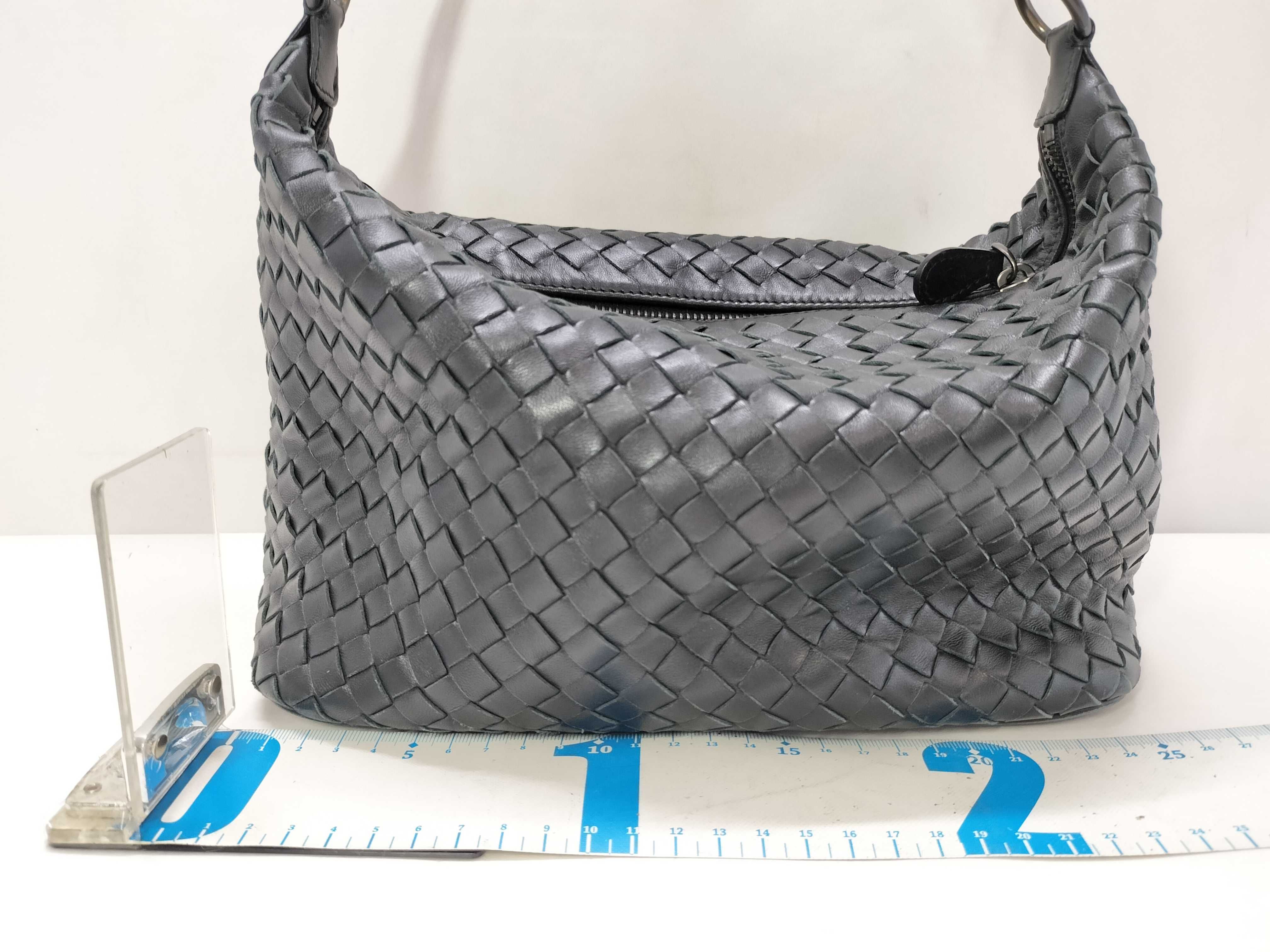 Intrecciato Bottega Veneta Intrecciato Shoulder Bag Leather Shoulder Bag — view 2