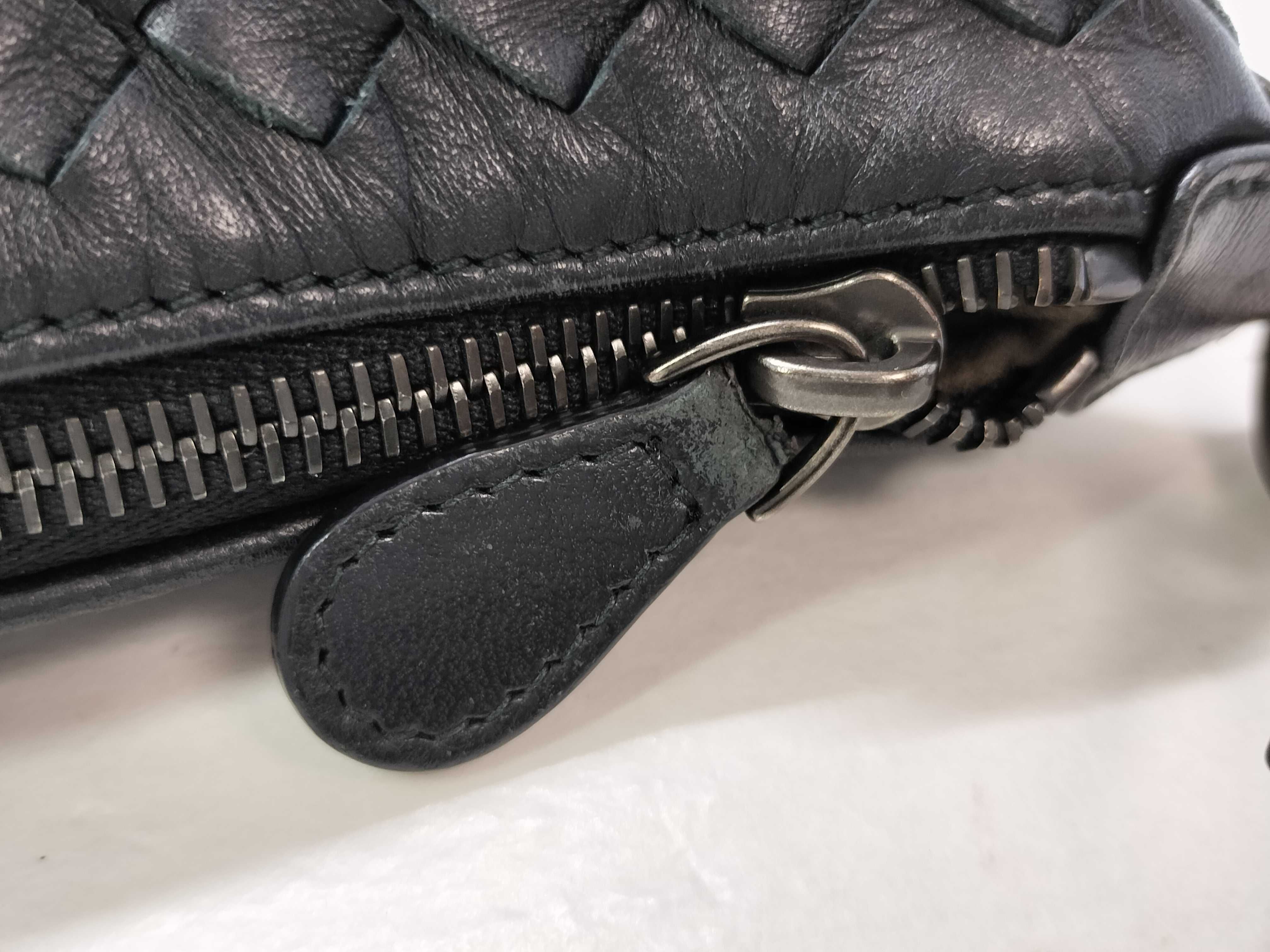 Intrecciato Bottega Veneta Intrecciato Shoulder Bag Leather Shoulder Bag — view 13