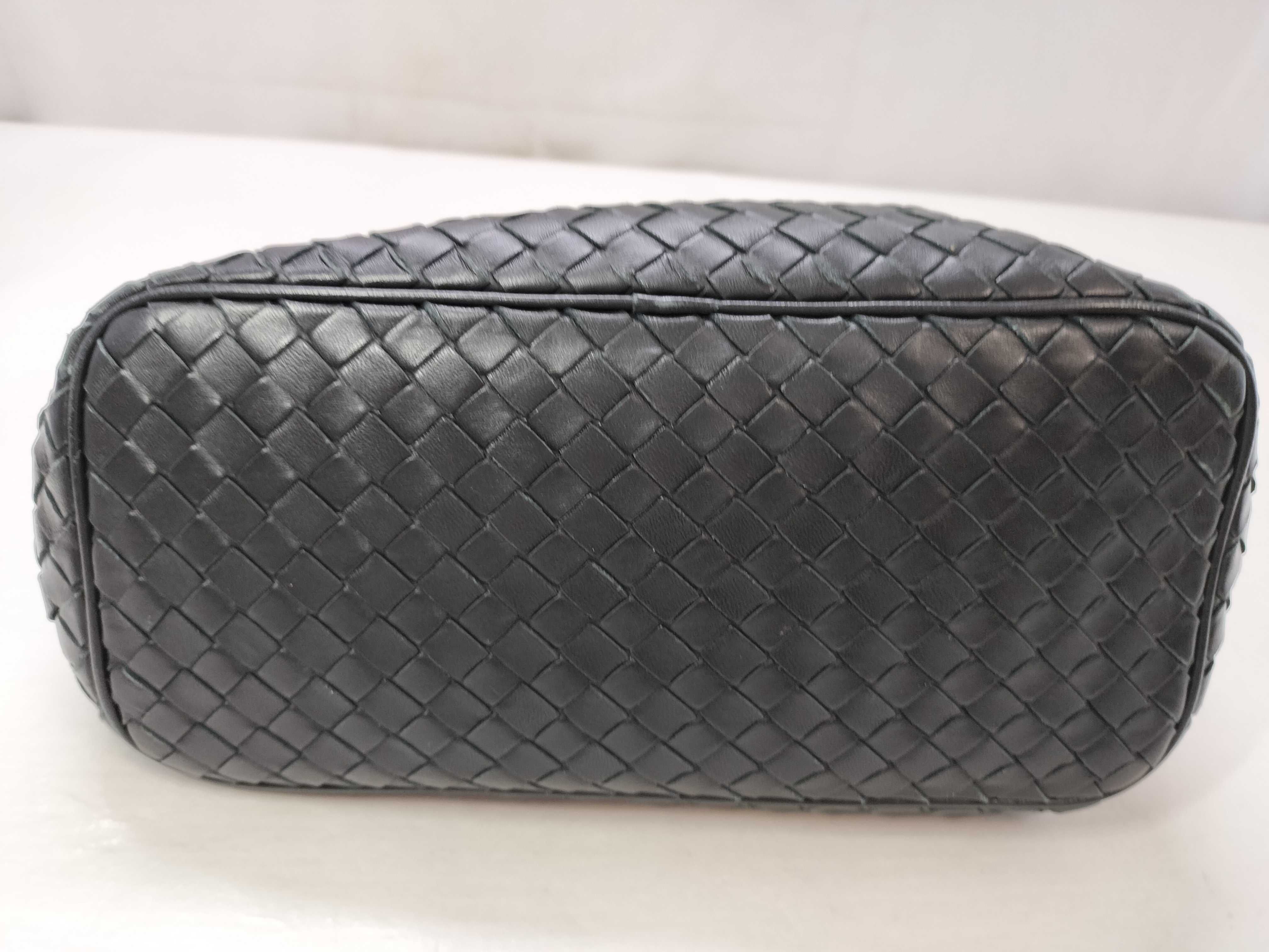 Intrecciato Bottega Veneta Intrecciato Shoulder Bag Leather Shoulder Bag — view 14