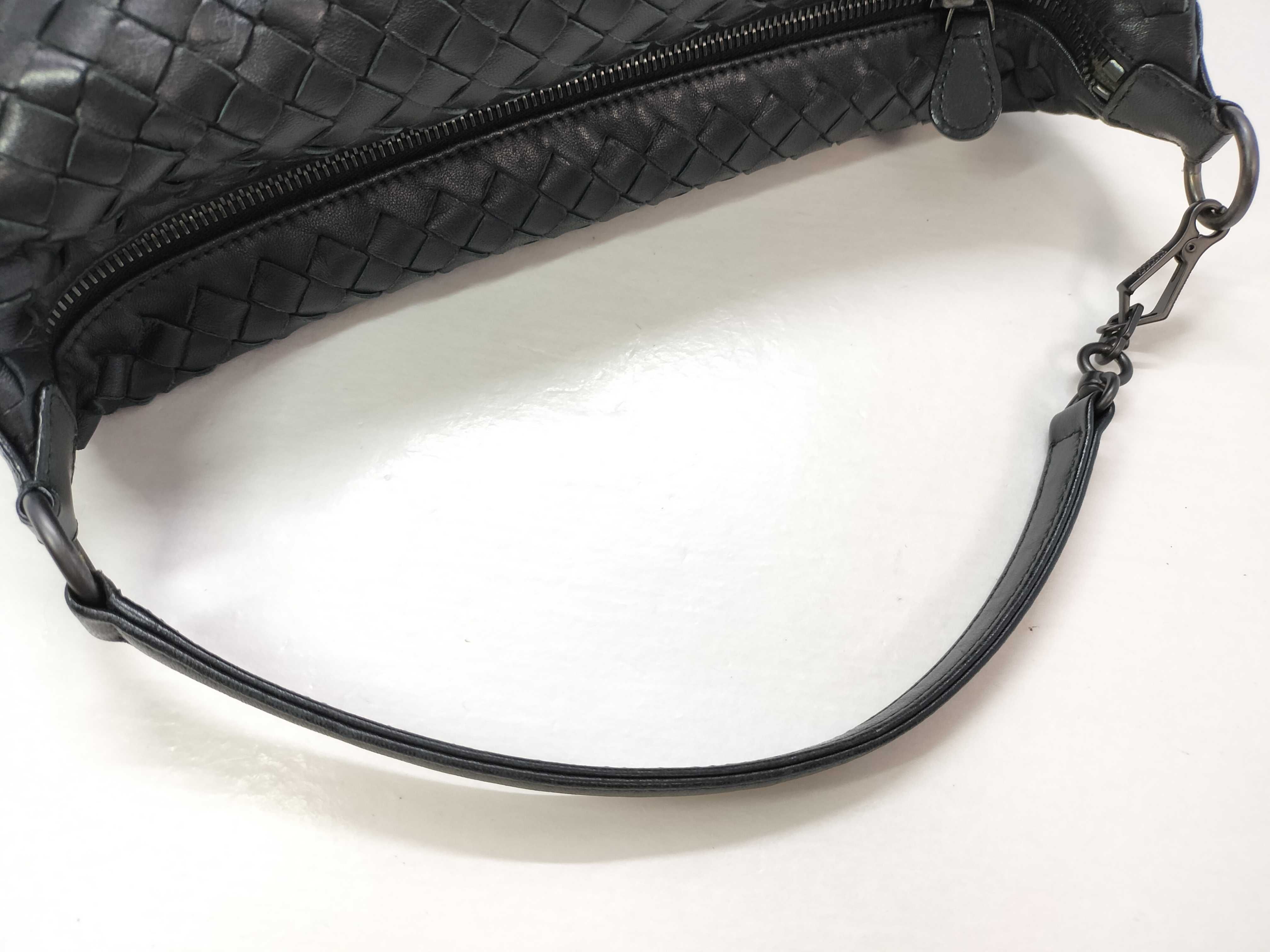 Intrecciato Bottega Veneta Intrecciato Shoulder Bag Leather Shoulder Bag — view 3