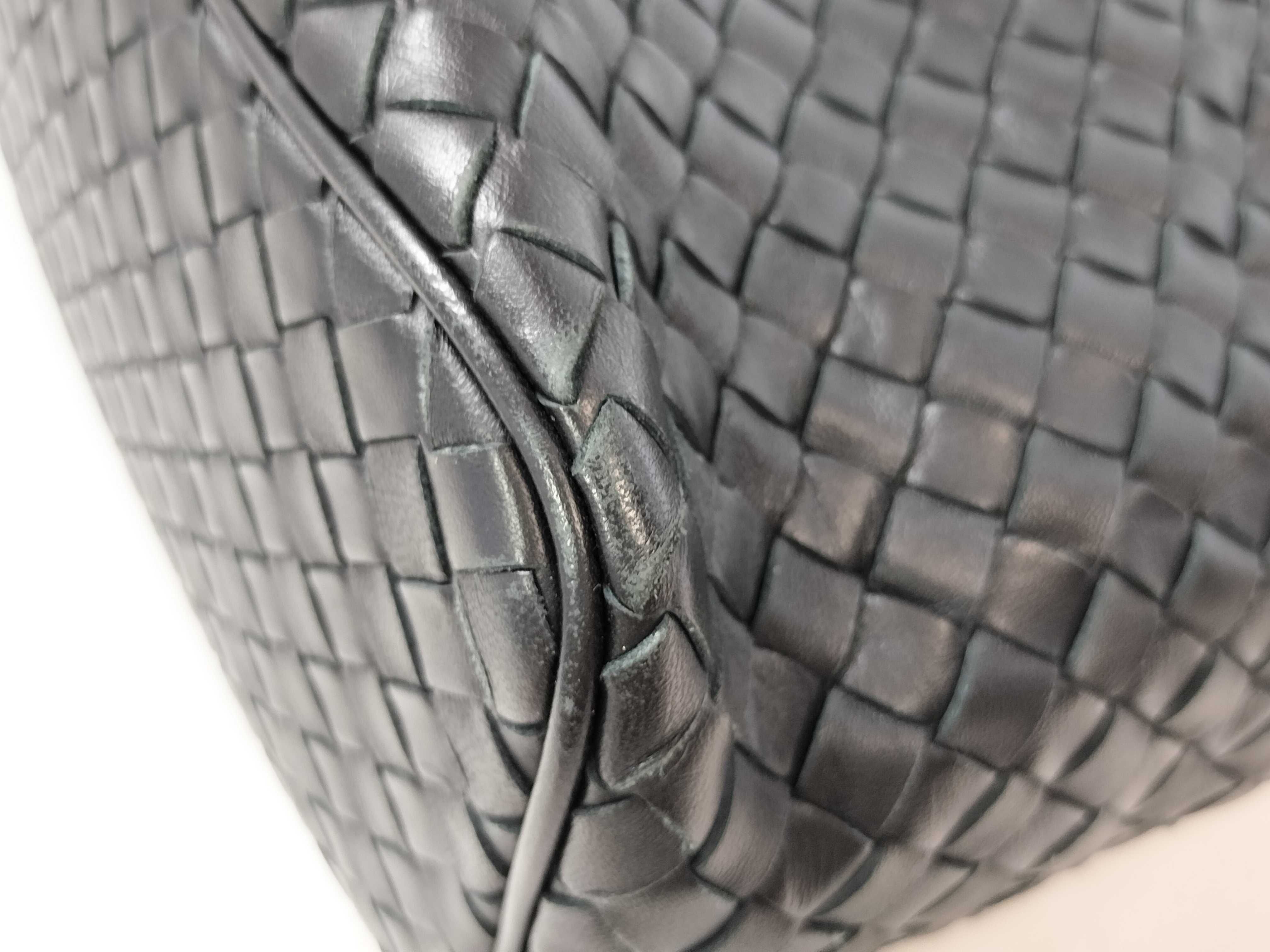 Intrecciato Bottega Veneta Intrecciato Shoulder Bag Leather Shoulder Bag — view 7