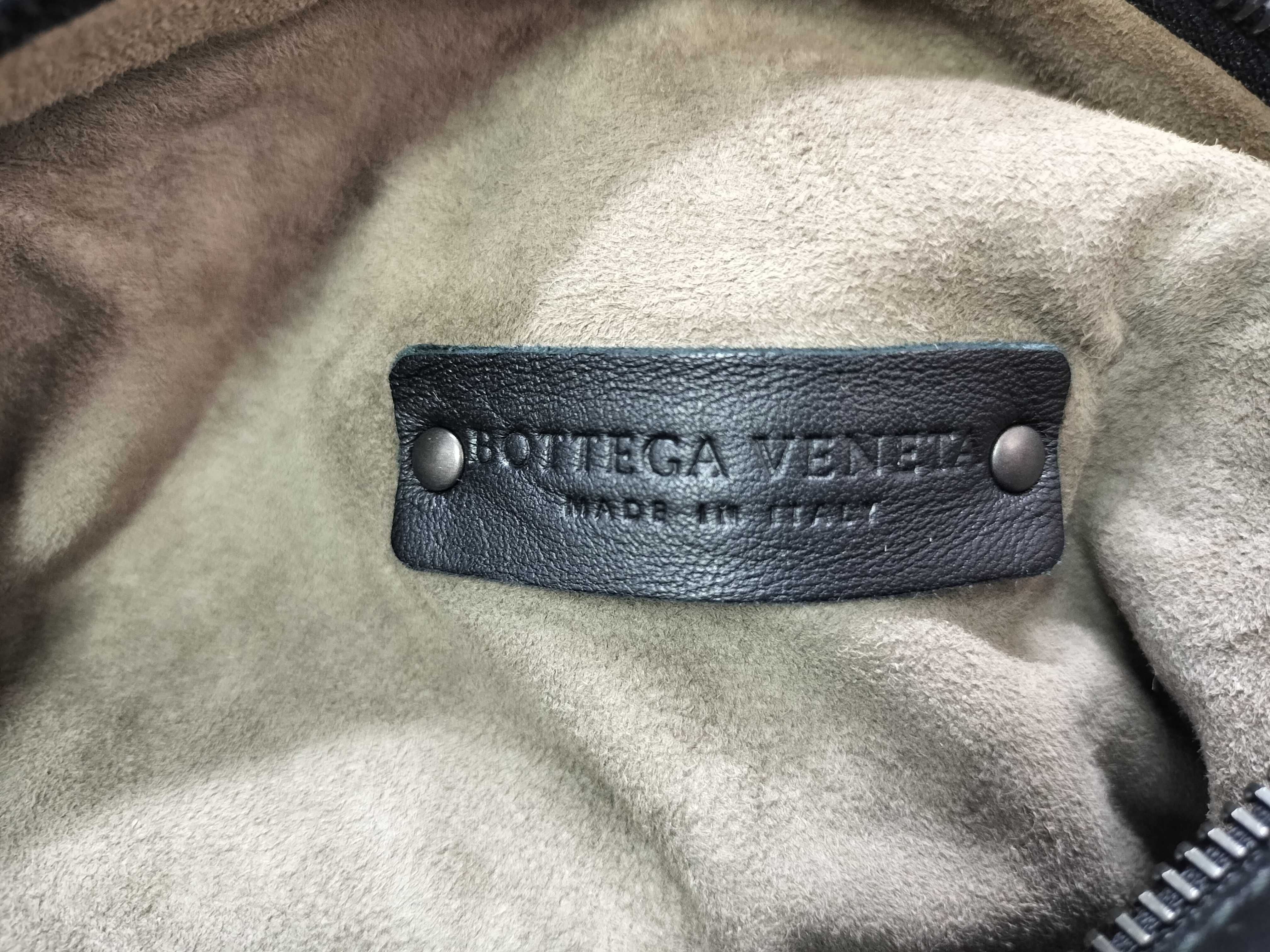 Intrecciato Bottega Veneta Intrecciato Shoulder Bag Leather Shoulder Bag — view 9